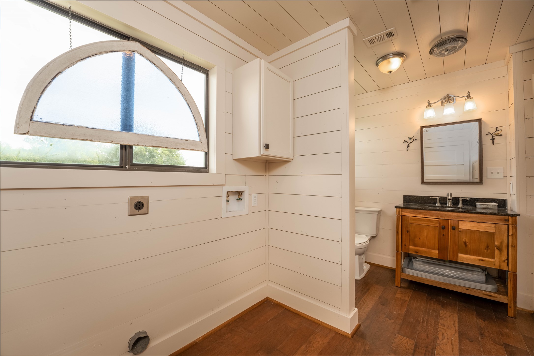 5939 Round Top Road Property Photo 16