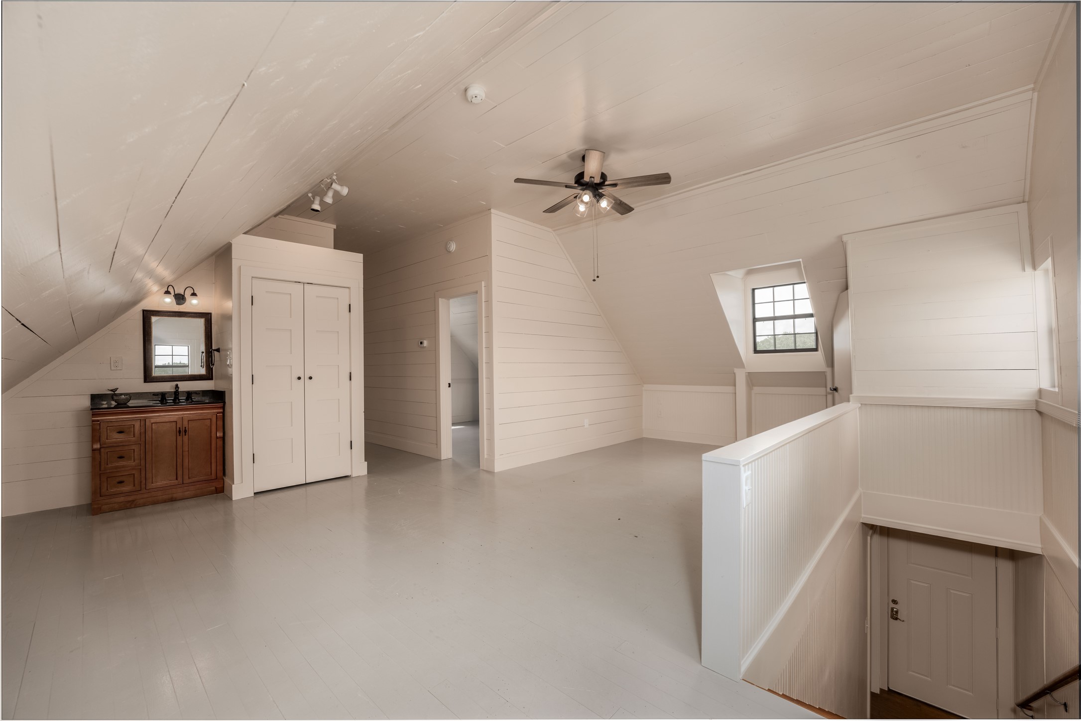5939 Round Top Road Property Photo 20