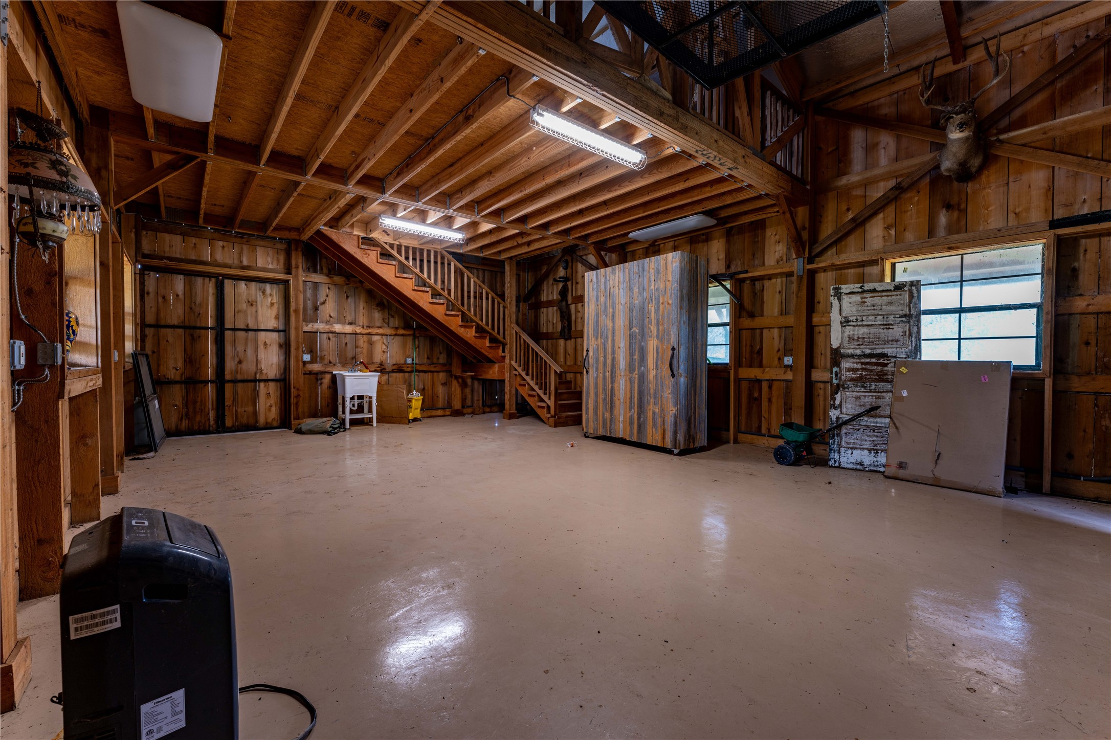 5939 Round Top Road Property Photo 27