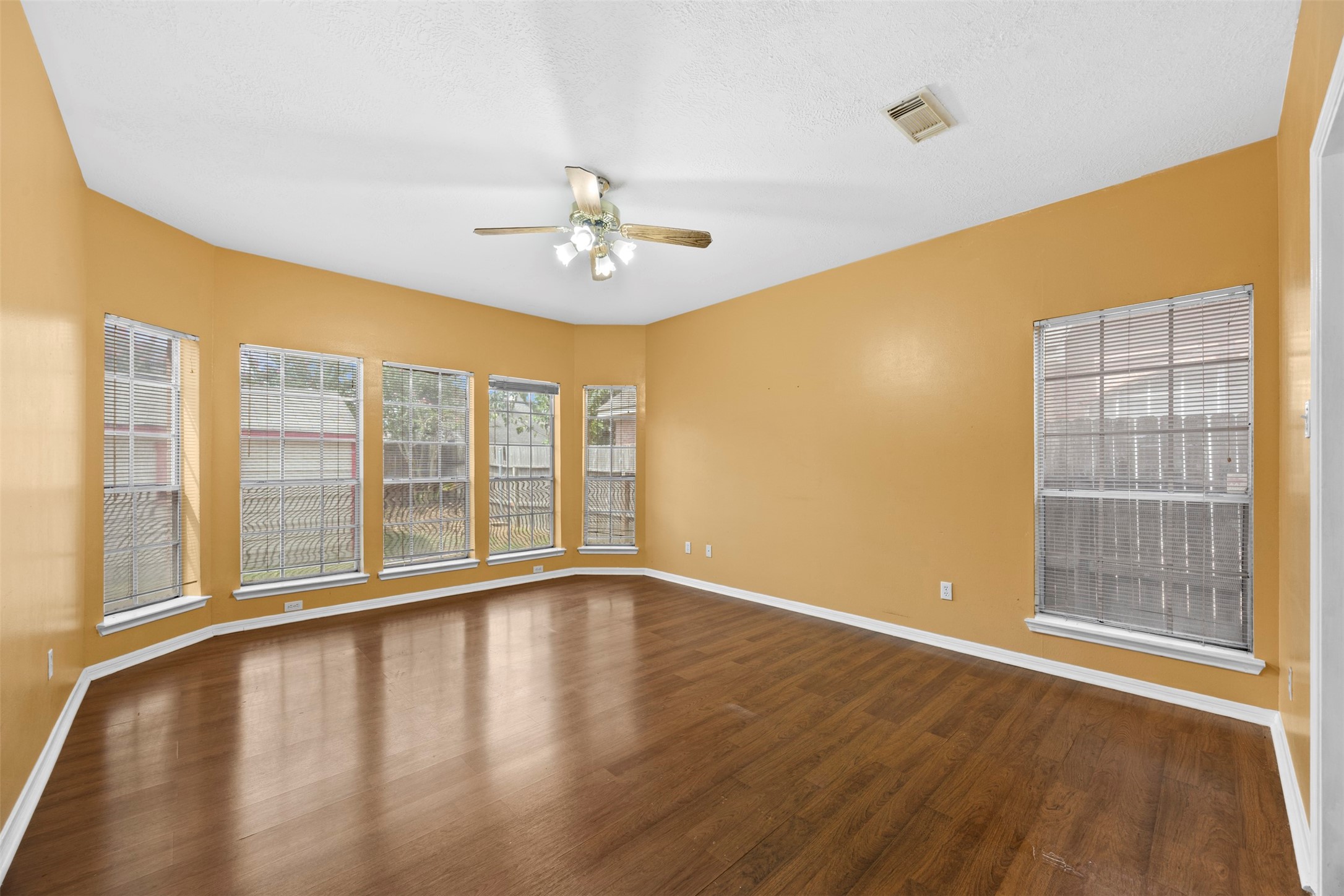 19119 Timber Trace Drive Property Photo 13