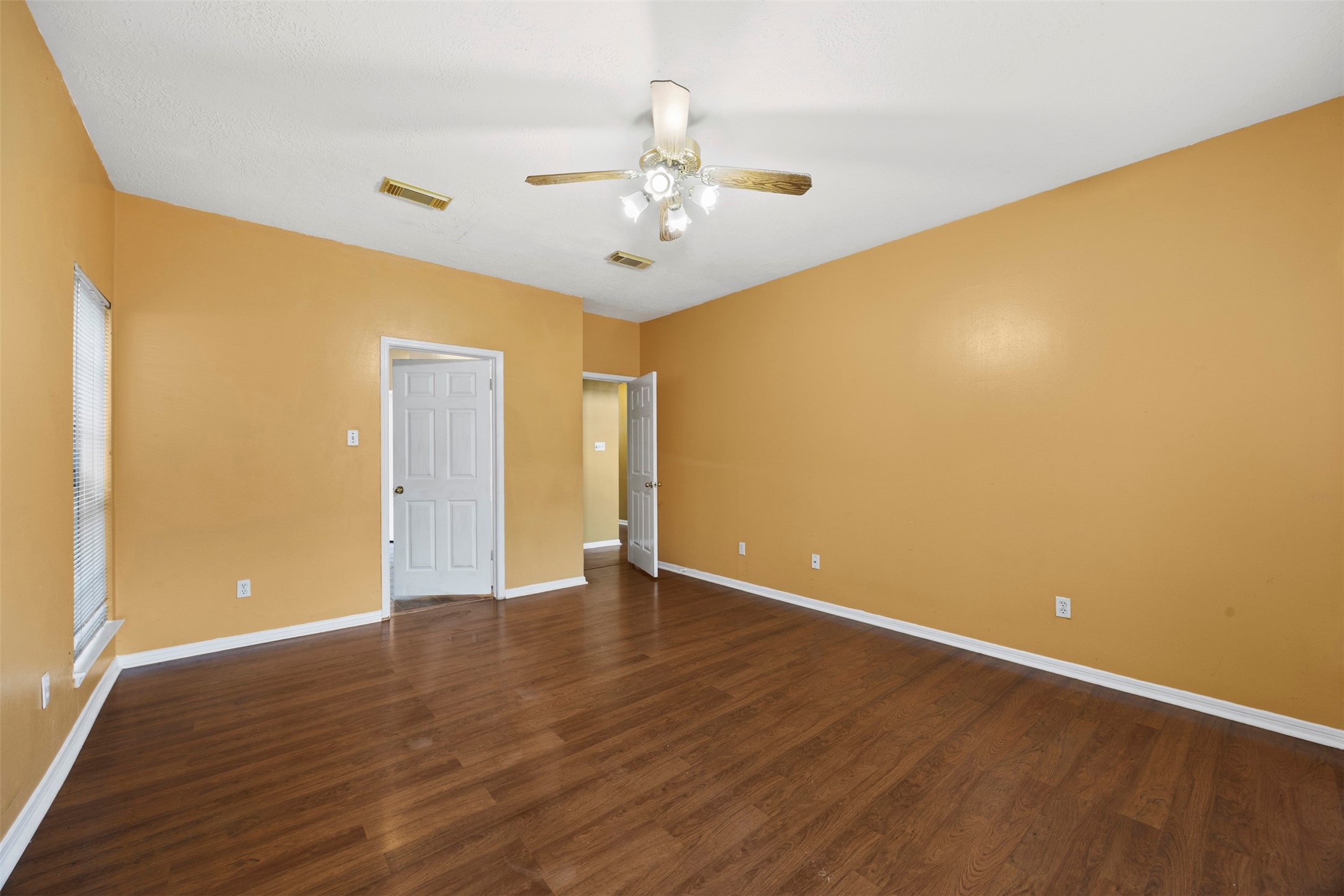 19119 Timber Trace Drive Property Photo 14