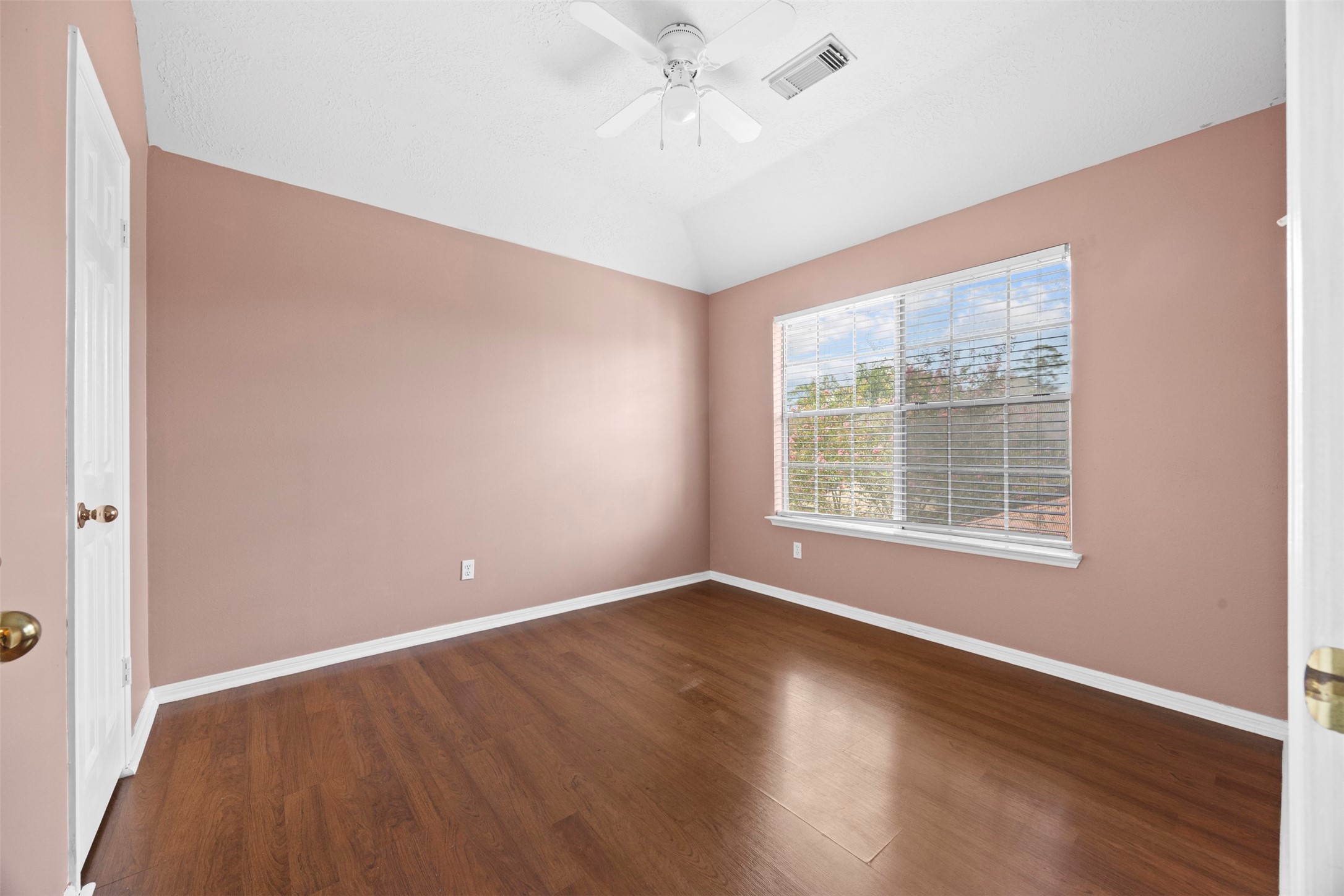 19119 Timber Trace Drive Property Photo 17