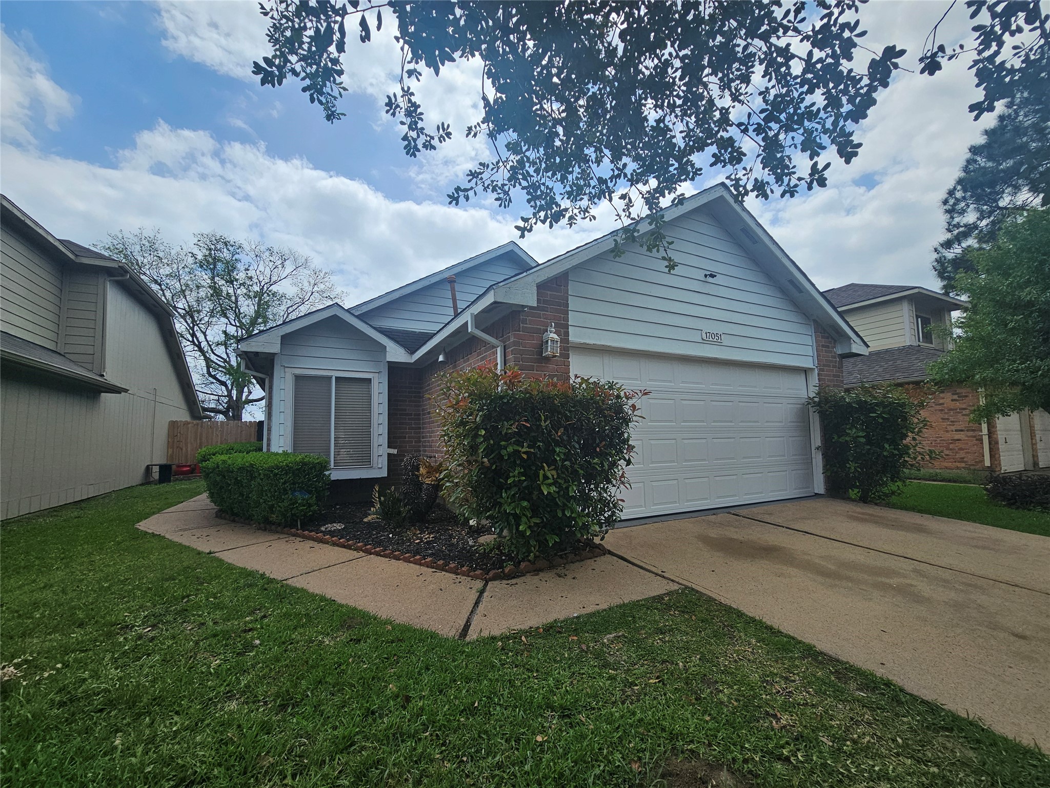 17051 Carbridge Drive Property Photo 1