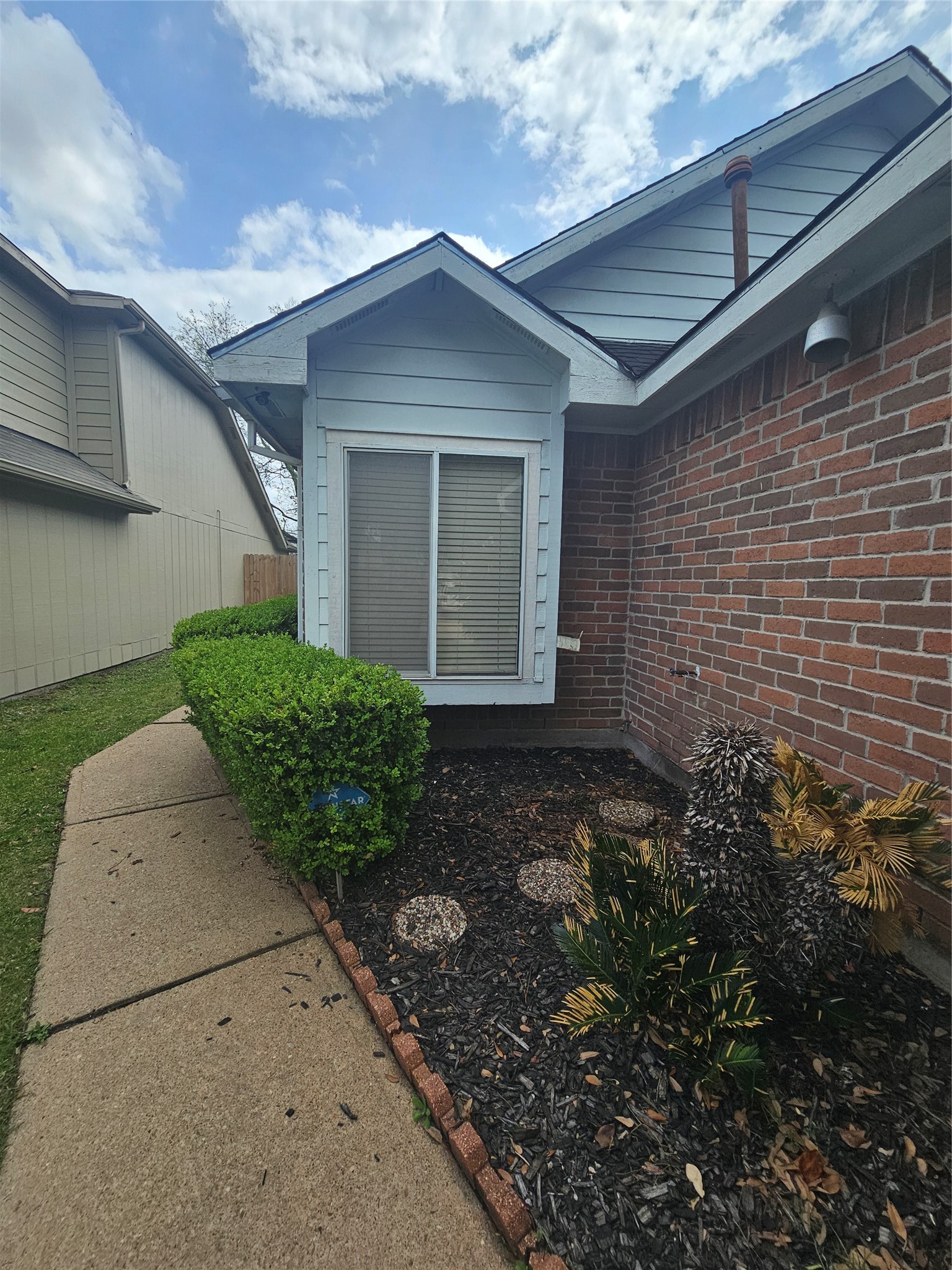 17051 Carbridge Drive Property Photo 3