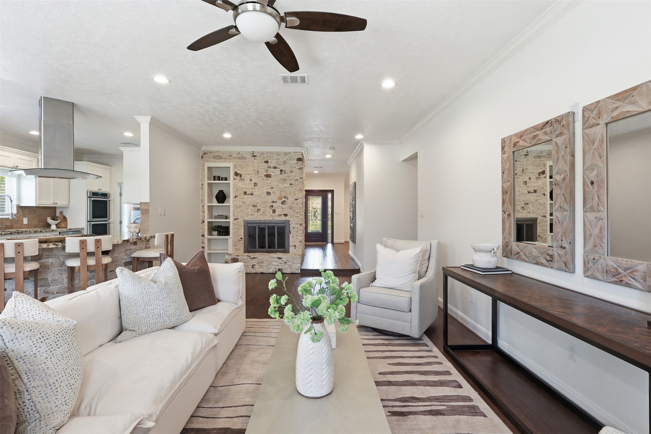 14002 Myrtlea Drive Property Photo 6