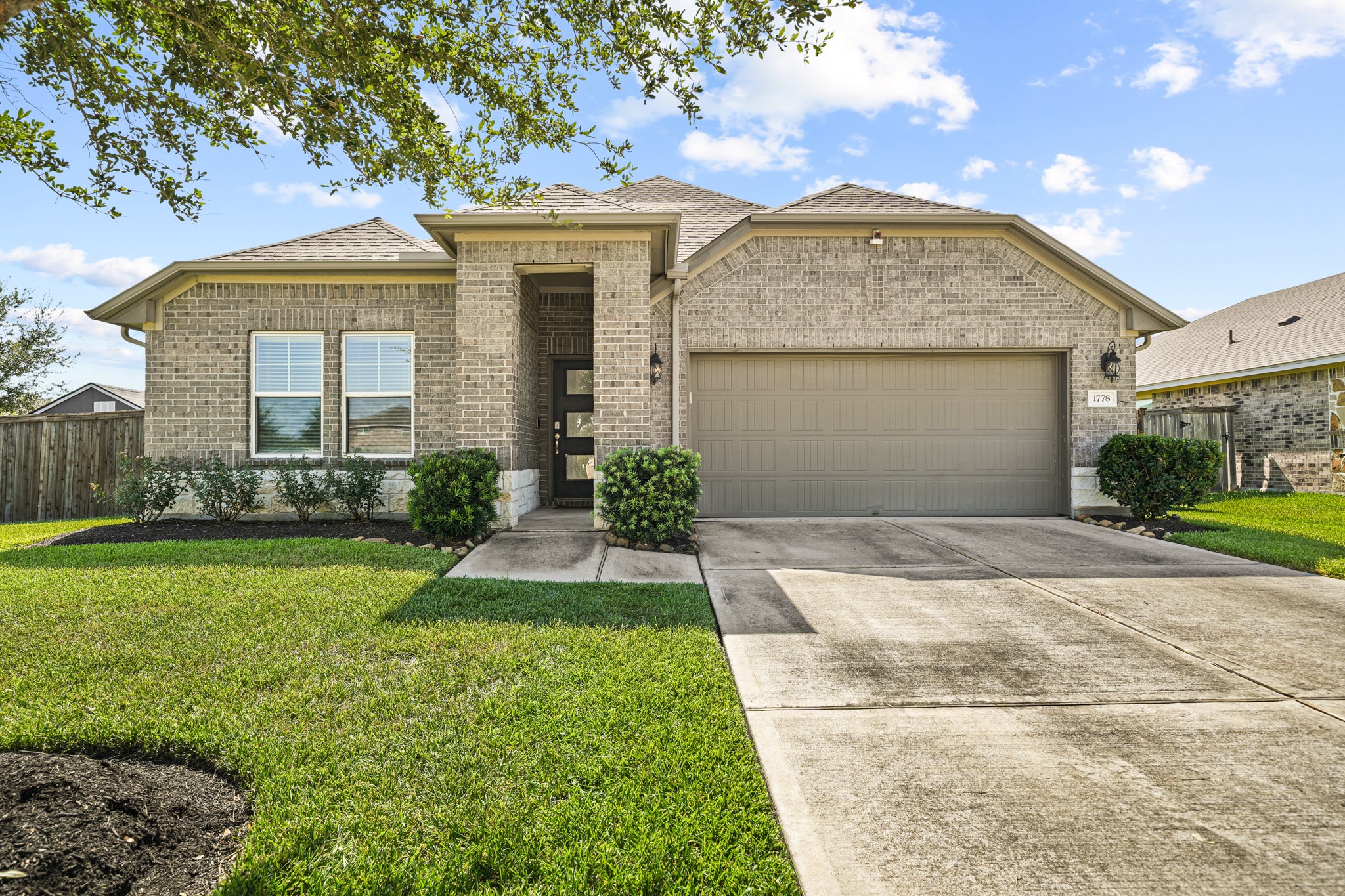 1778 Allison Place Property Photo 1