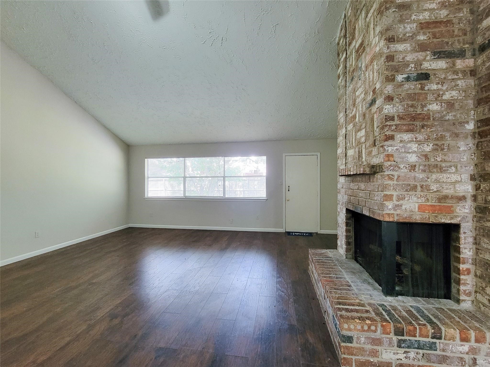 9415 Beckford Drive Property Photo 9
