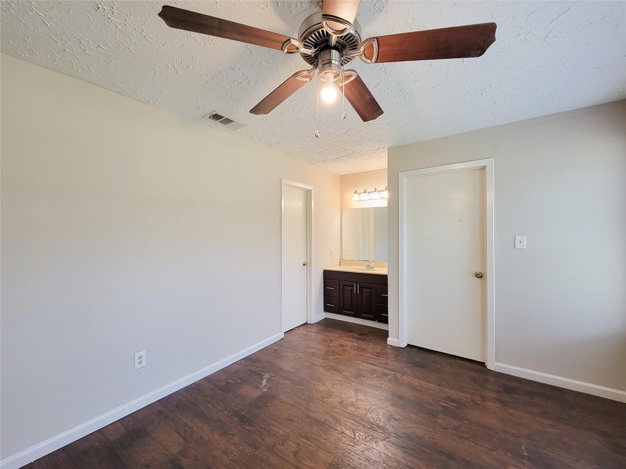 9415 Beckford Drive Property Photo 20