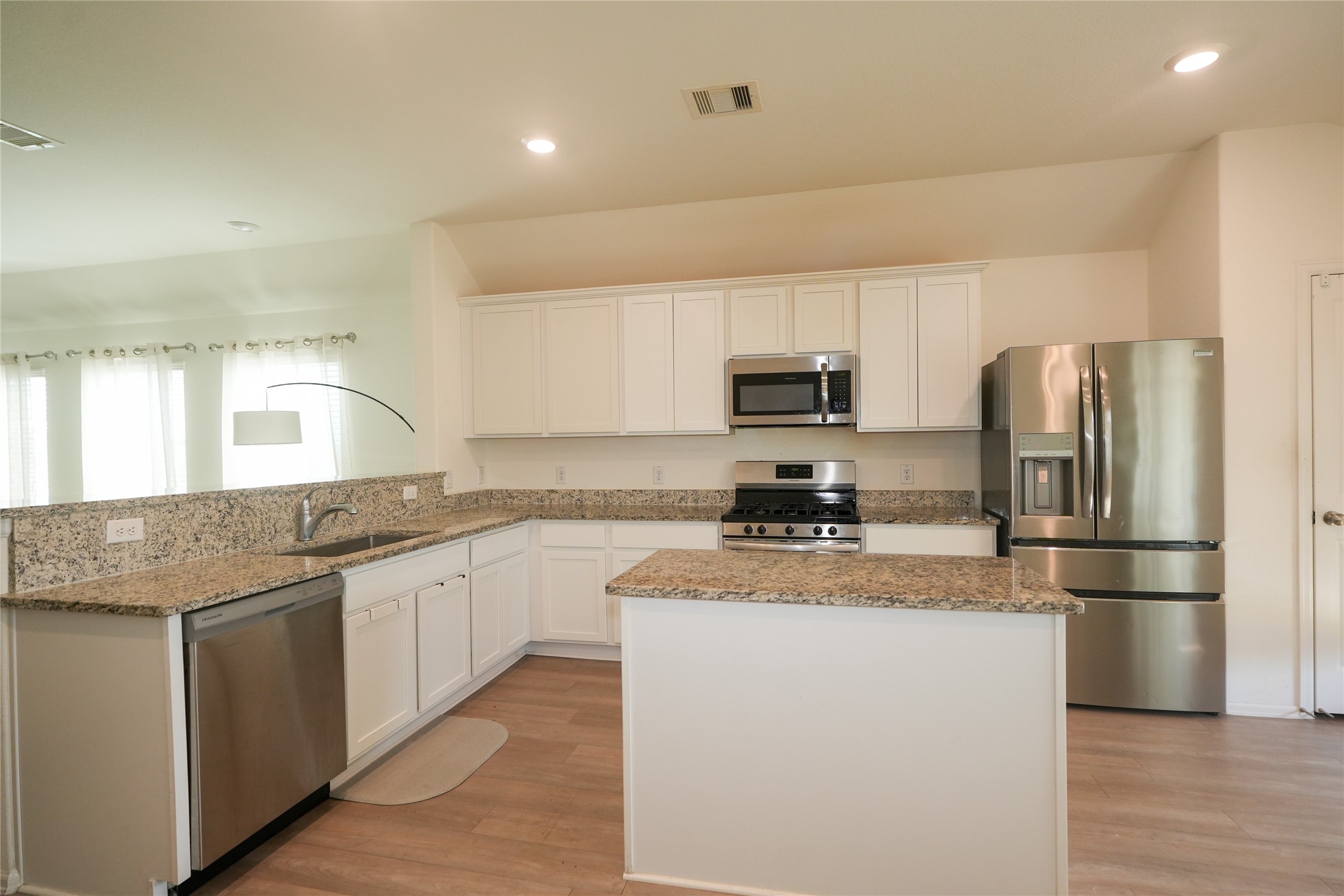 8446 Manta Ray Drive Property Photo 13