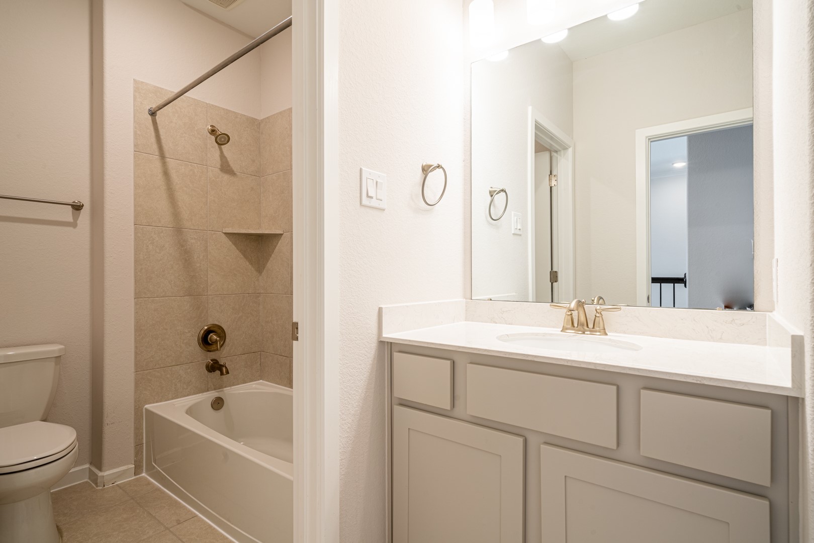 4706 Llano Loop Property Photo 30