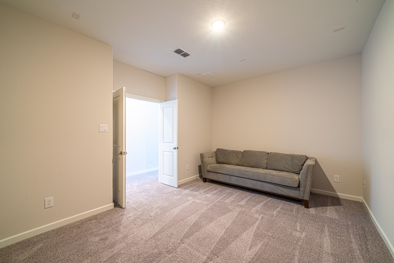 4706 Llano Loop Property Photo 32