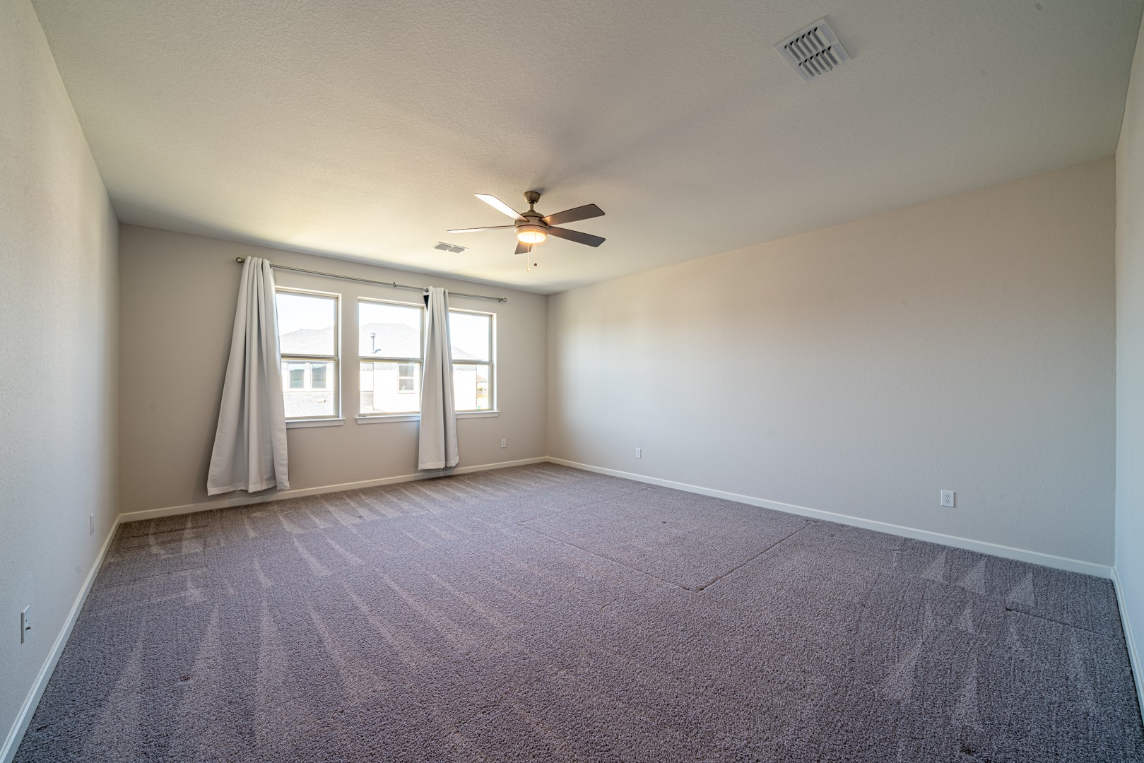 4706 Llano Loop Property Photo 34