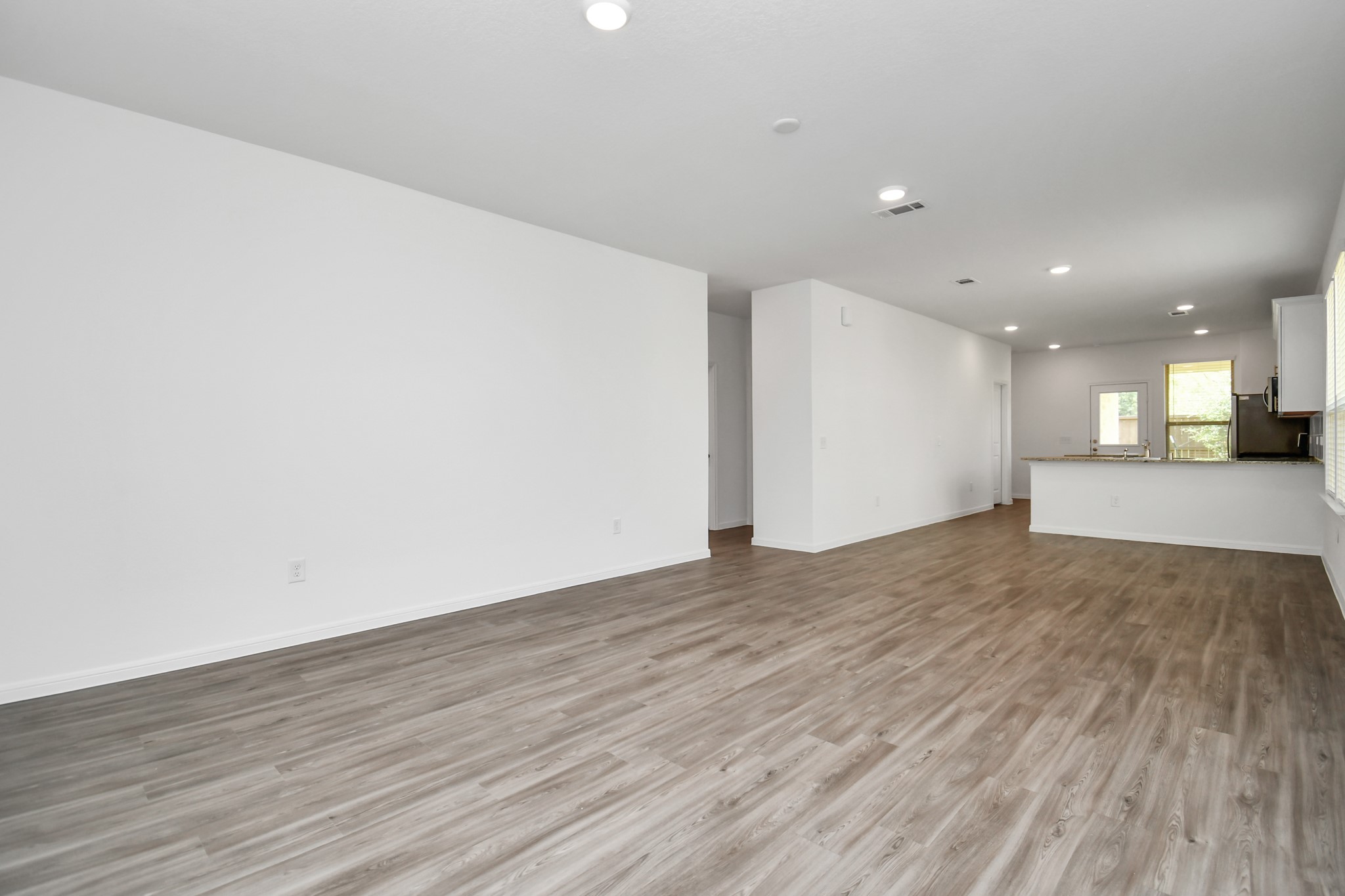 16150 Elbridge Court Property Photo 7