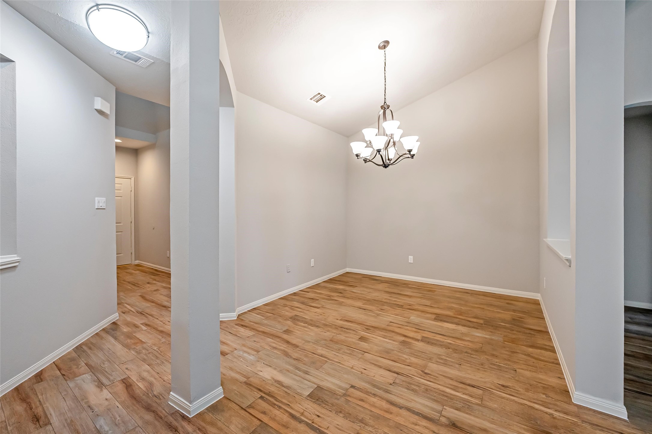 6103 Branch Lake Drive Property Photo 9