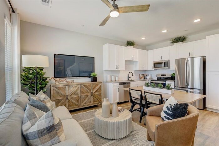 4525 Colosseum Way Property Photo 1