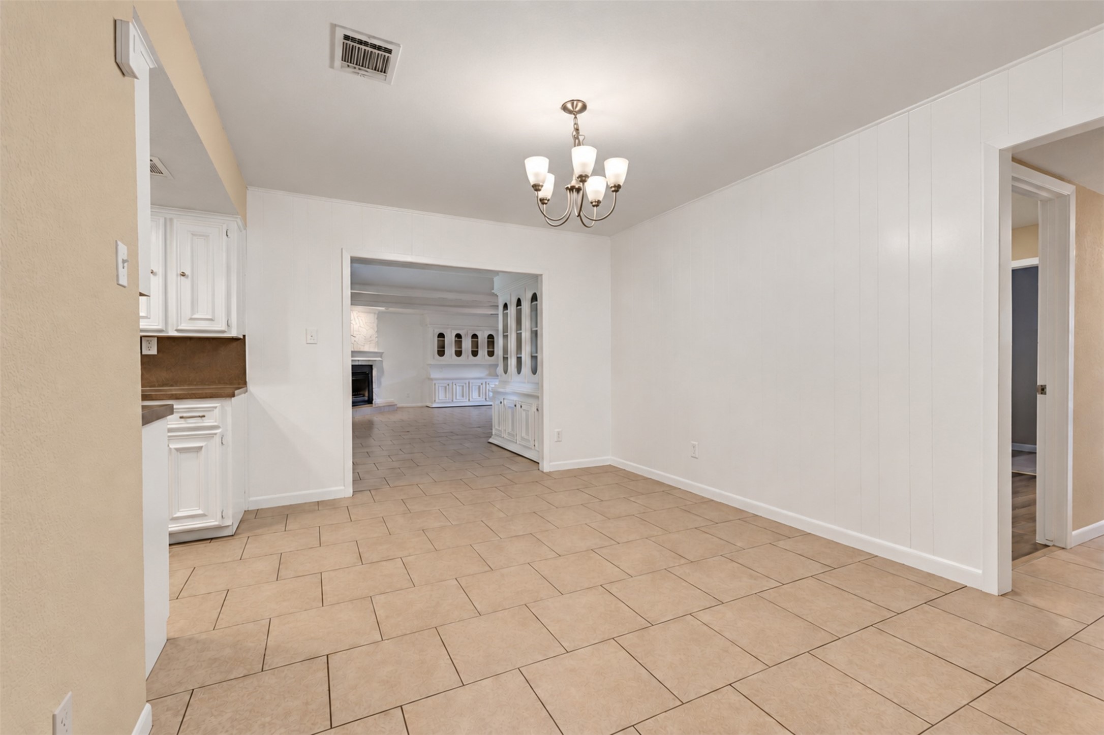 946 Francitas Drive Property Photo 5