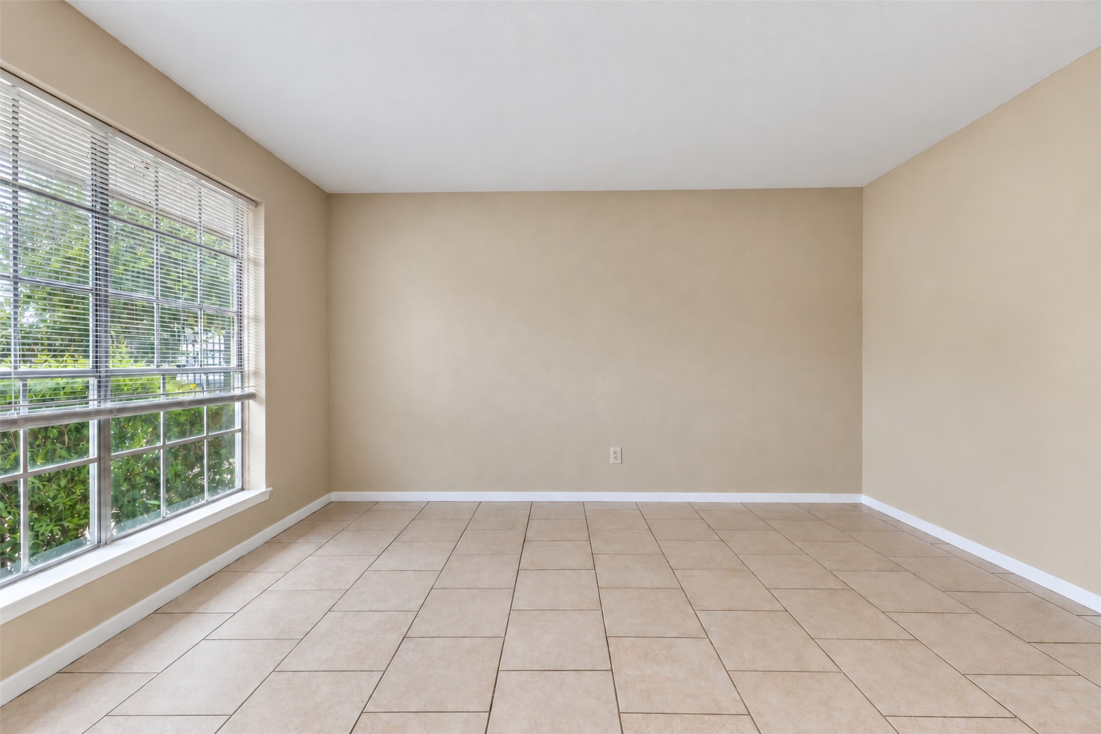 946 Francitas Drive Property Photo 21