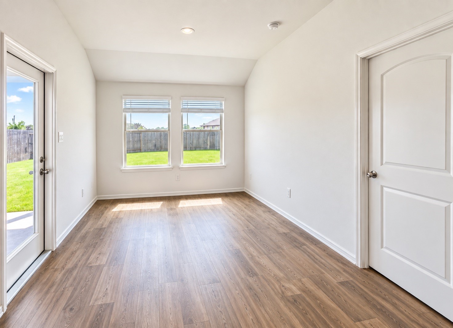 5238 Bay Meadows Lane Property Photo 10
