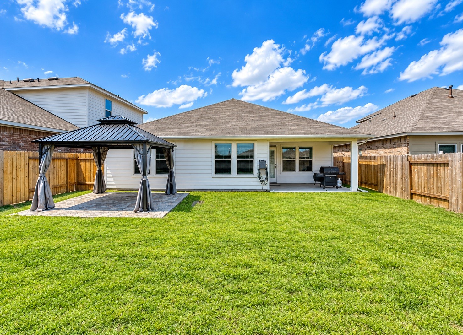 5238 Bay Meadows Lane Property Photo 15