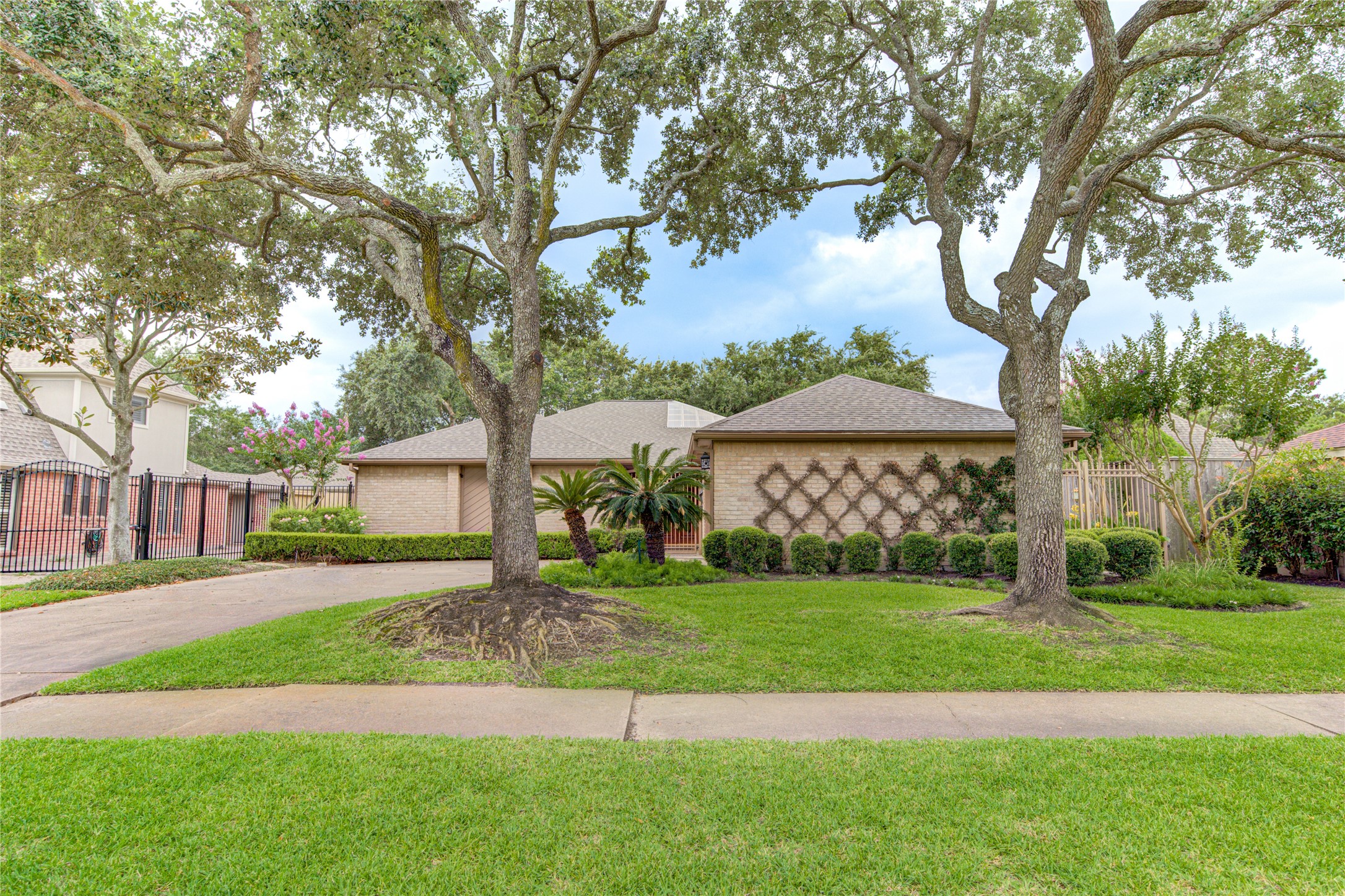 12307 Rocky Knoll Drive Property Photo 1