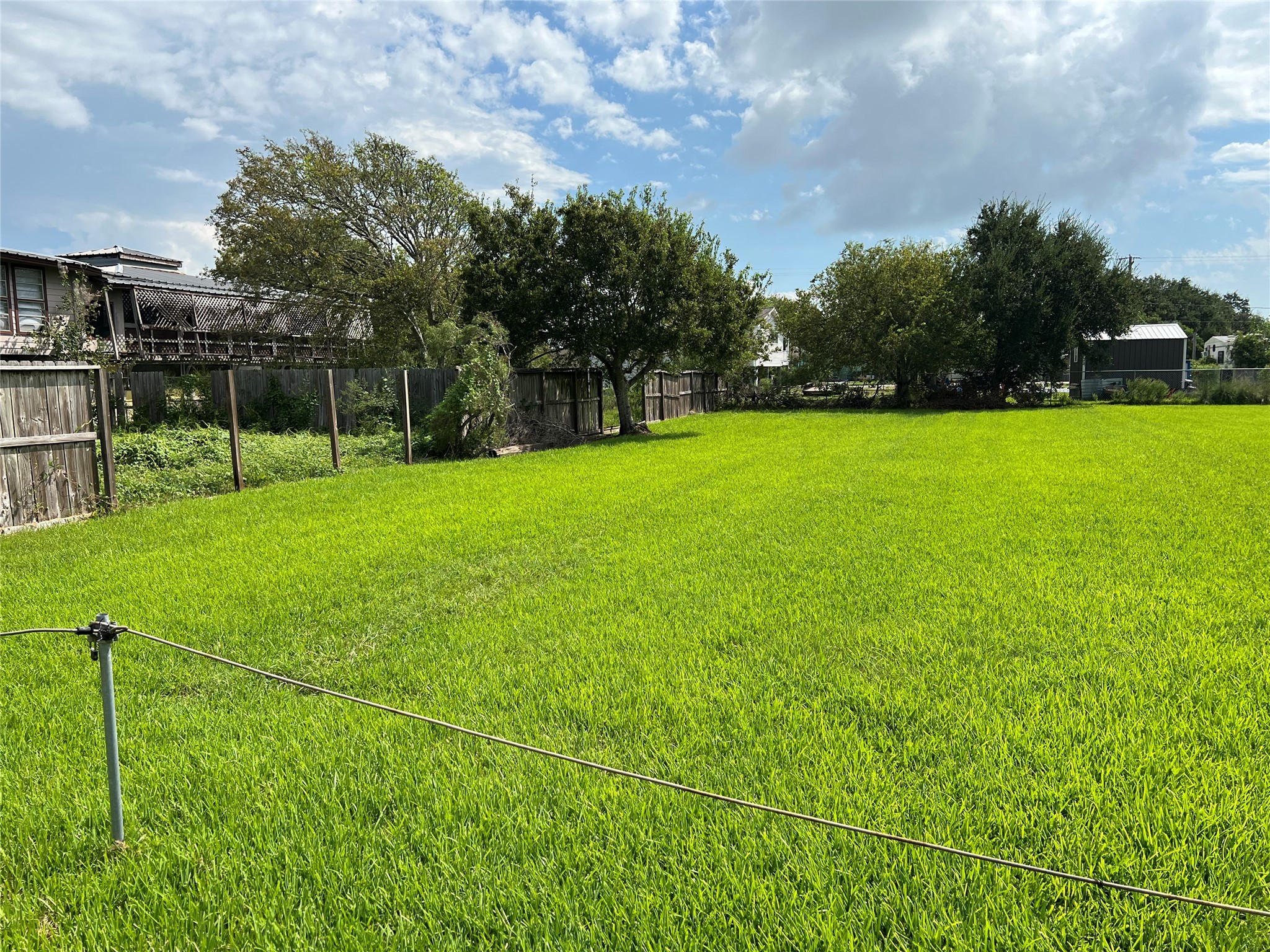 NA 10th Property Photo 1