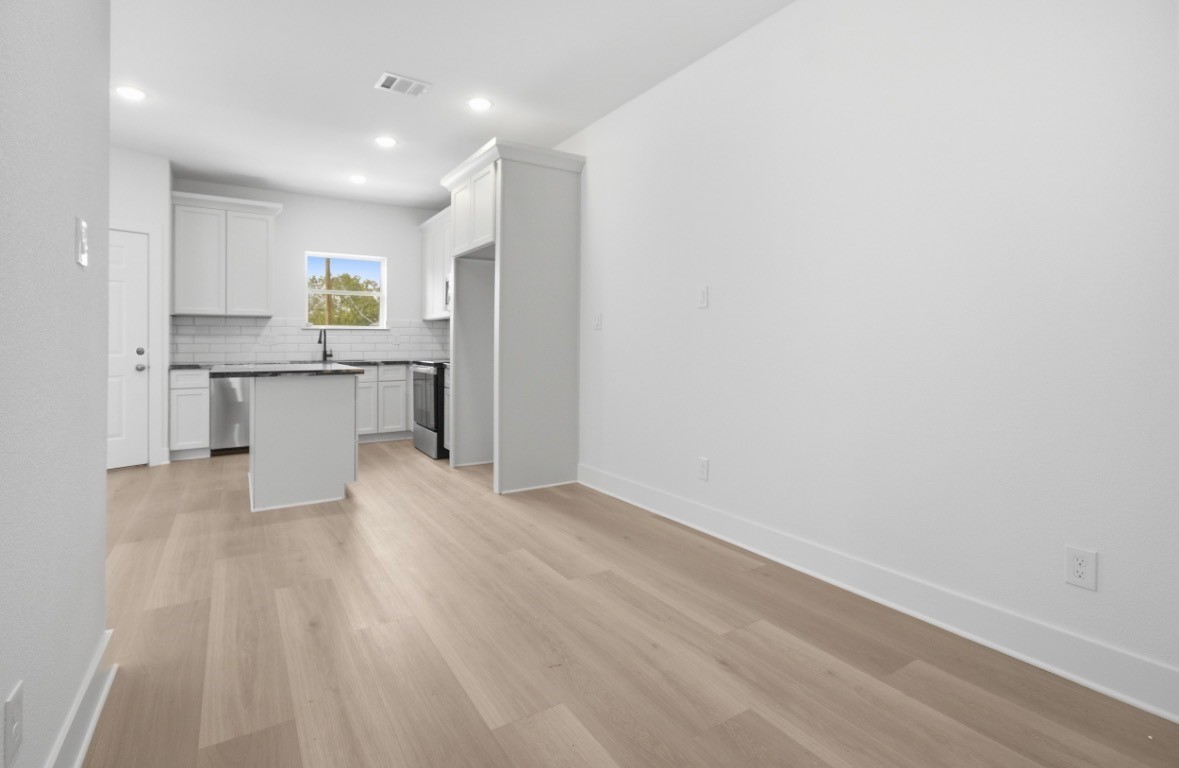 307 Bolden Street Property Photo 13