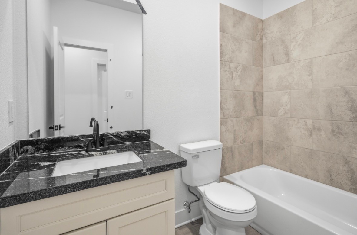 307 Bolden Street Property Photo 20