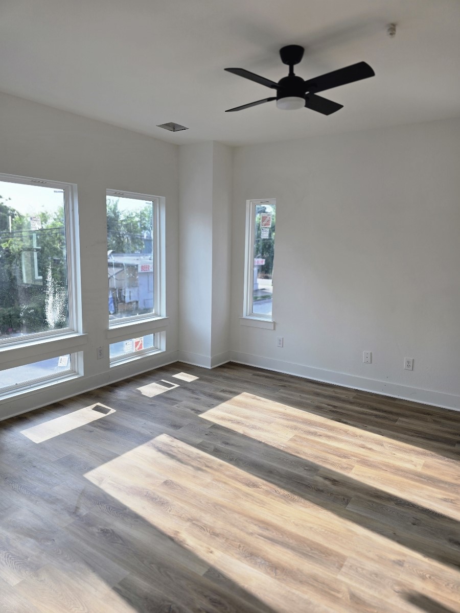 1206 Schweikhardt Street C Property Photo 6