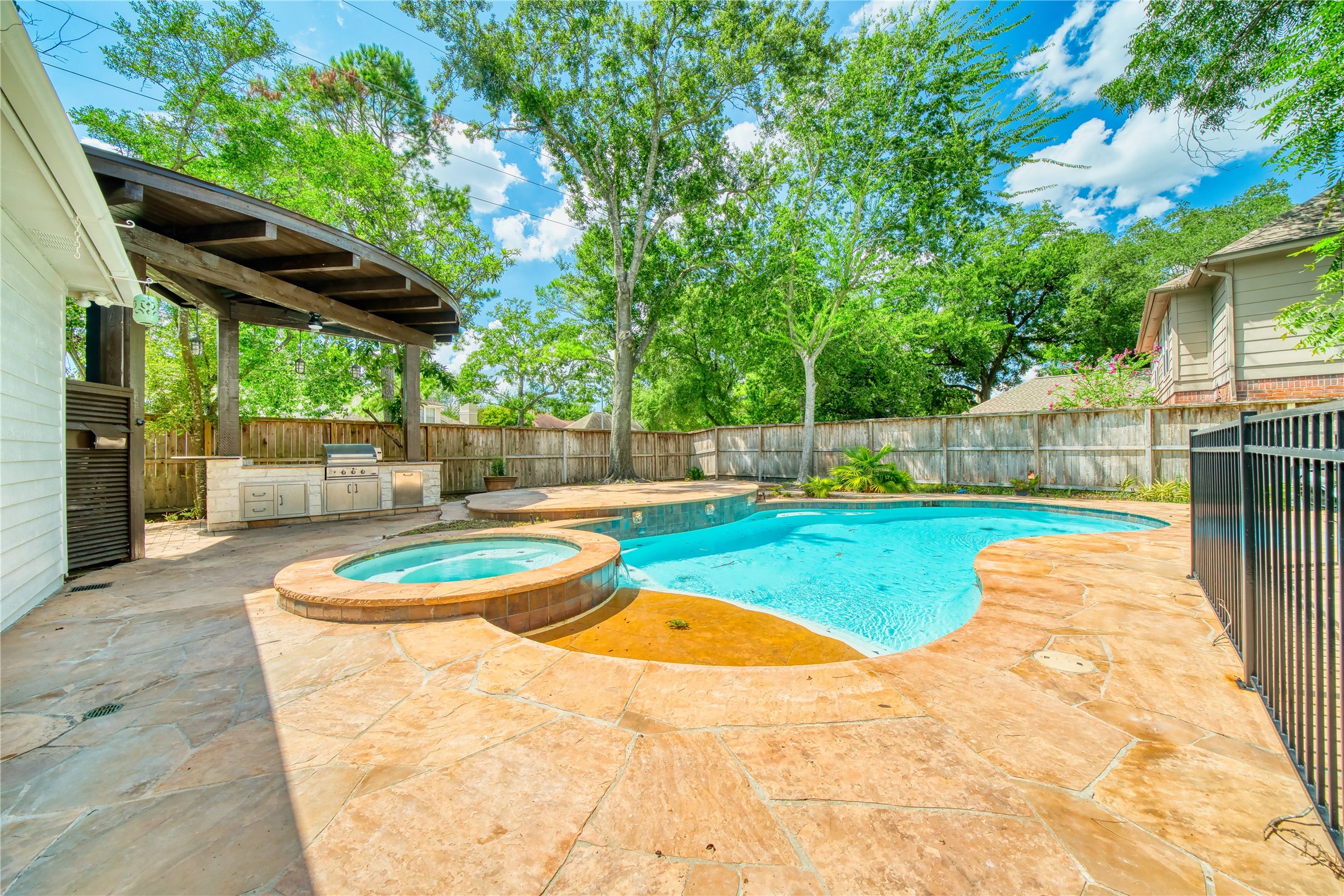 14203 Championship Lane Property Photo 13
