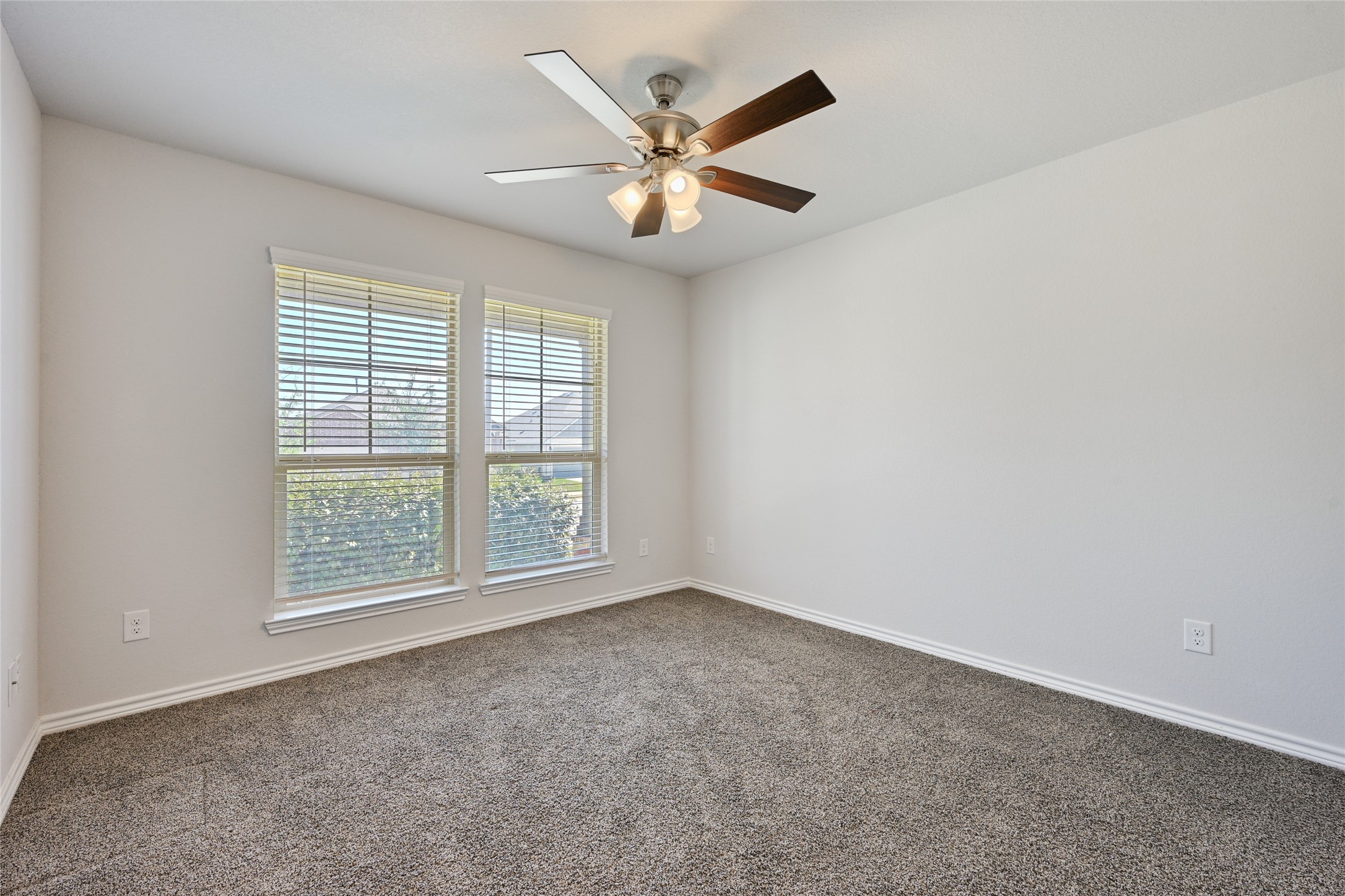 6357 Darlington Avenue Property Photo 9