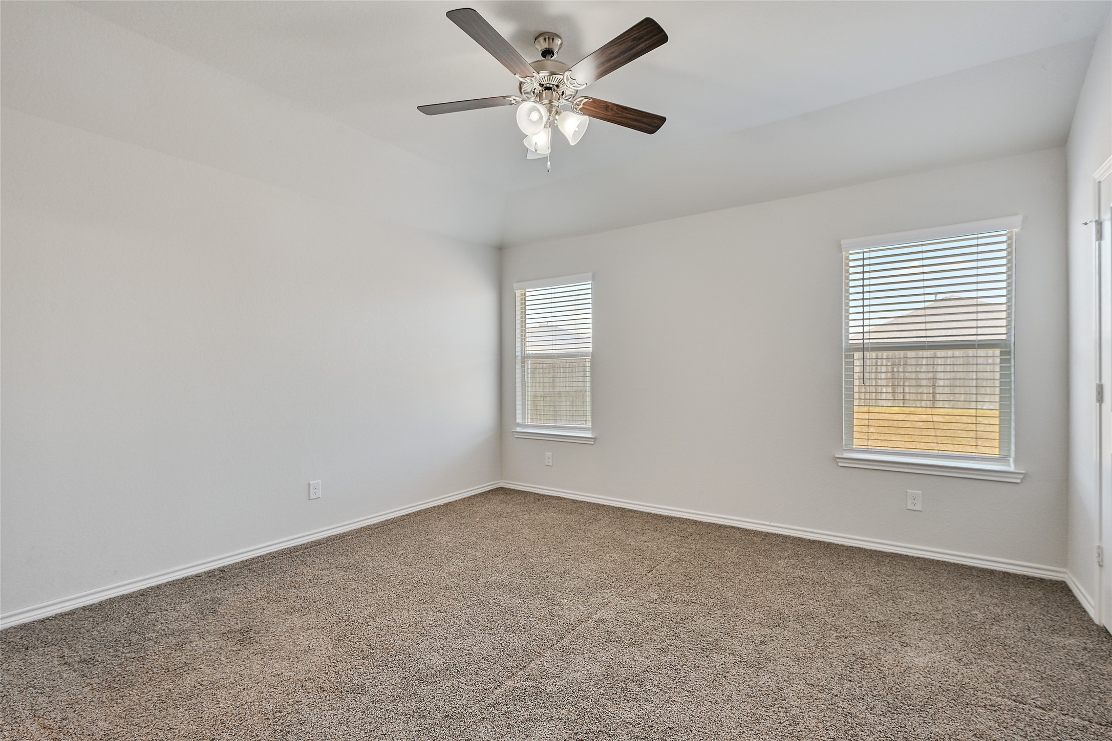 6357 Darlington Avenue Property Photo 13