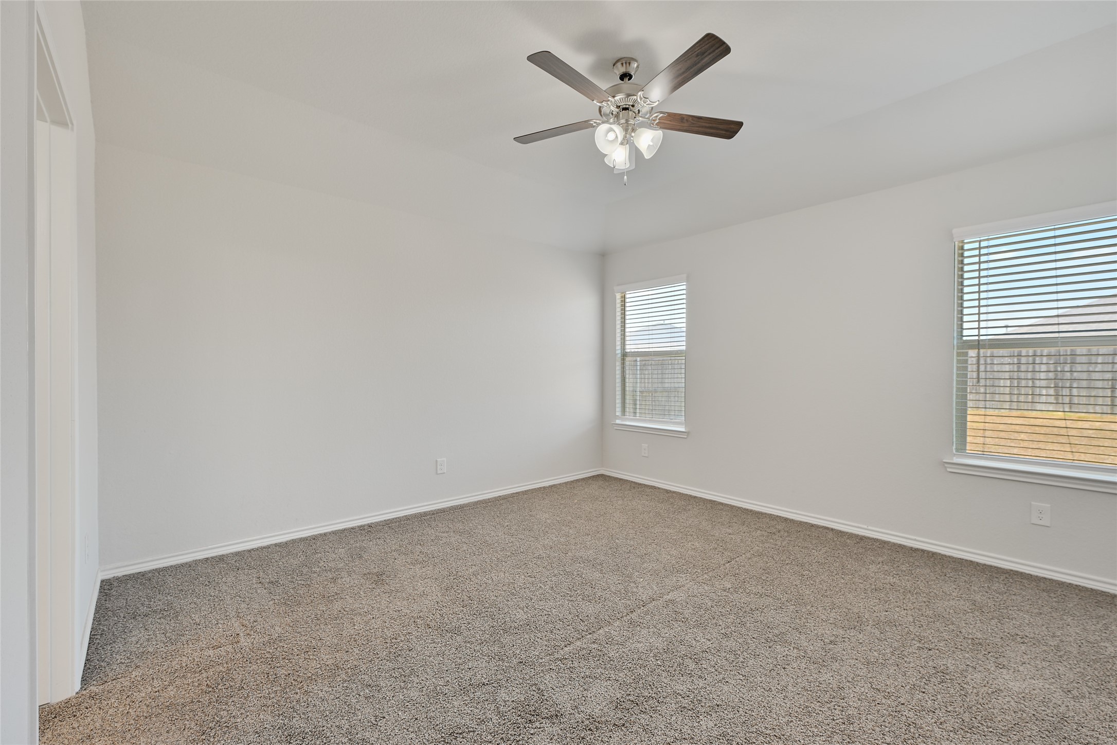 6357 Darlington Avenue Property Photo 14