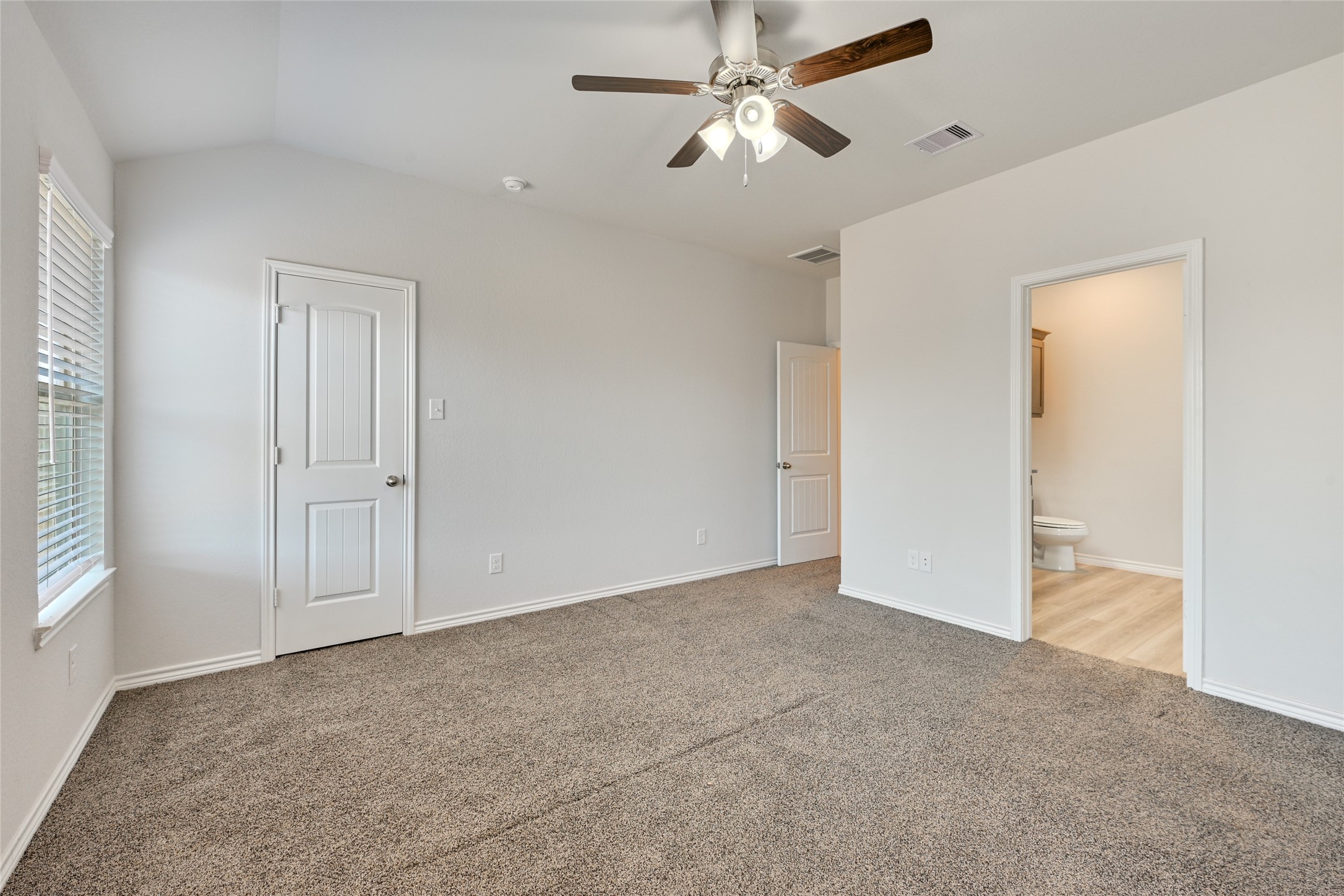 6357 Darlington Avenue Property Photo 15