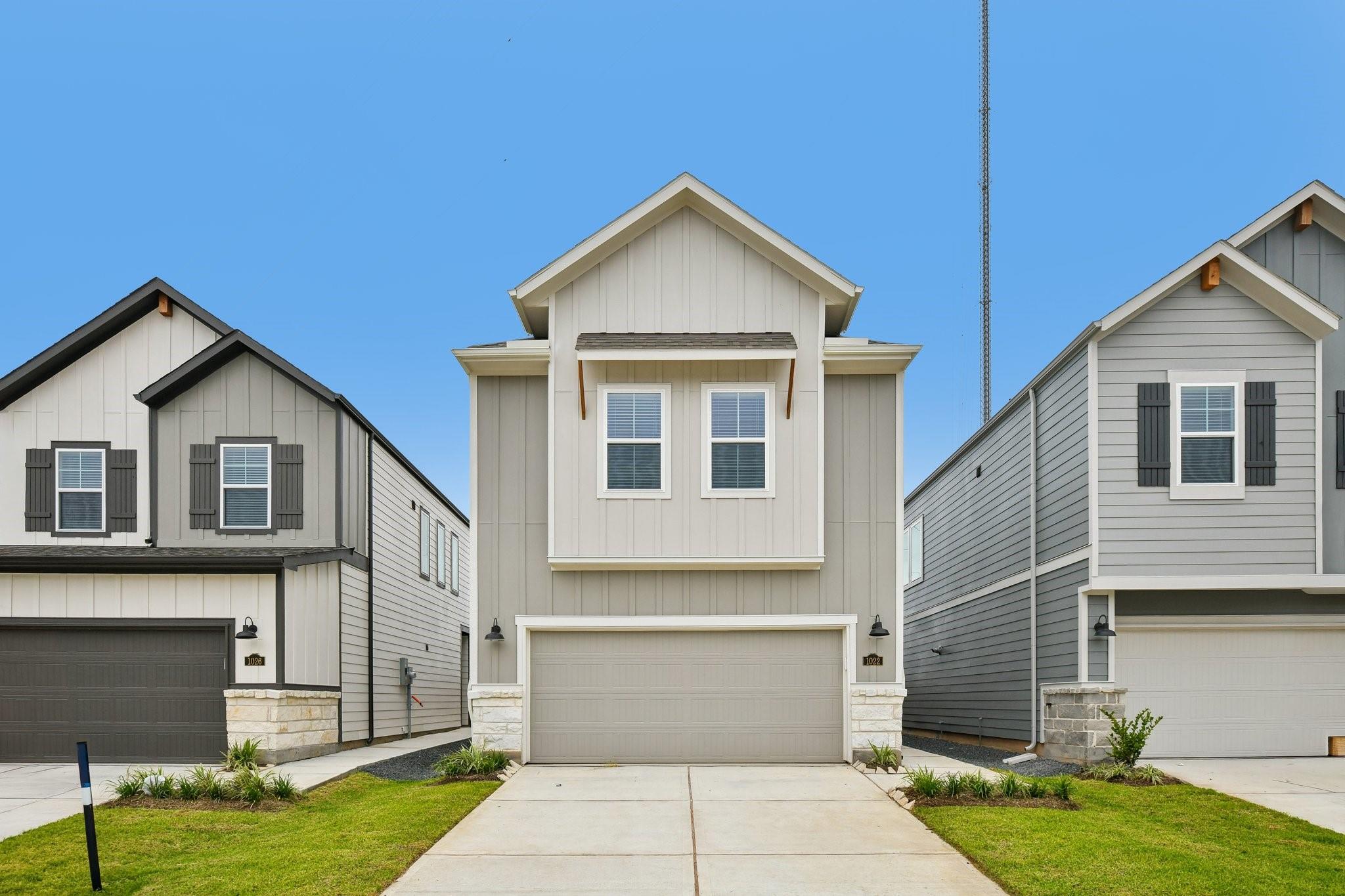 1022 Cedar Place Lane Property Photo 1