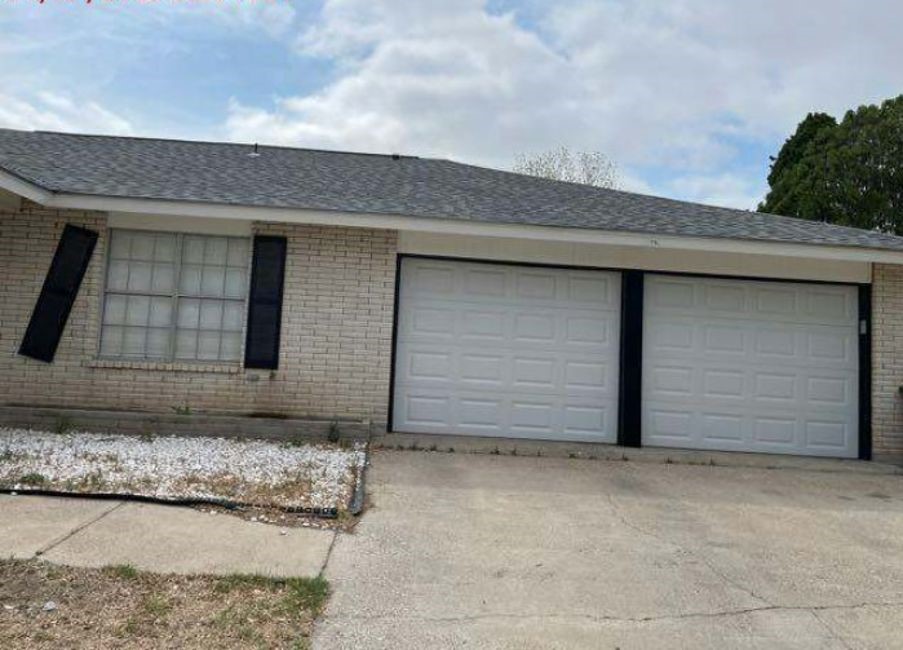205 Meandering Way Property Photo 1