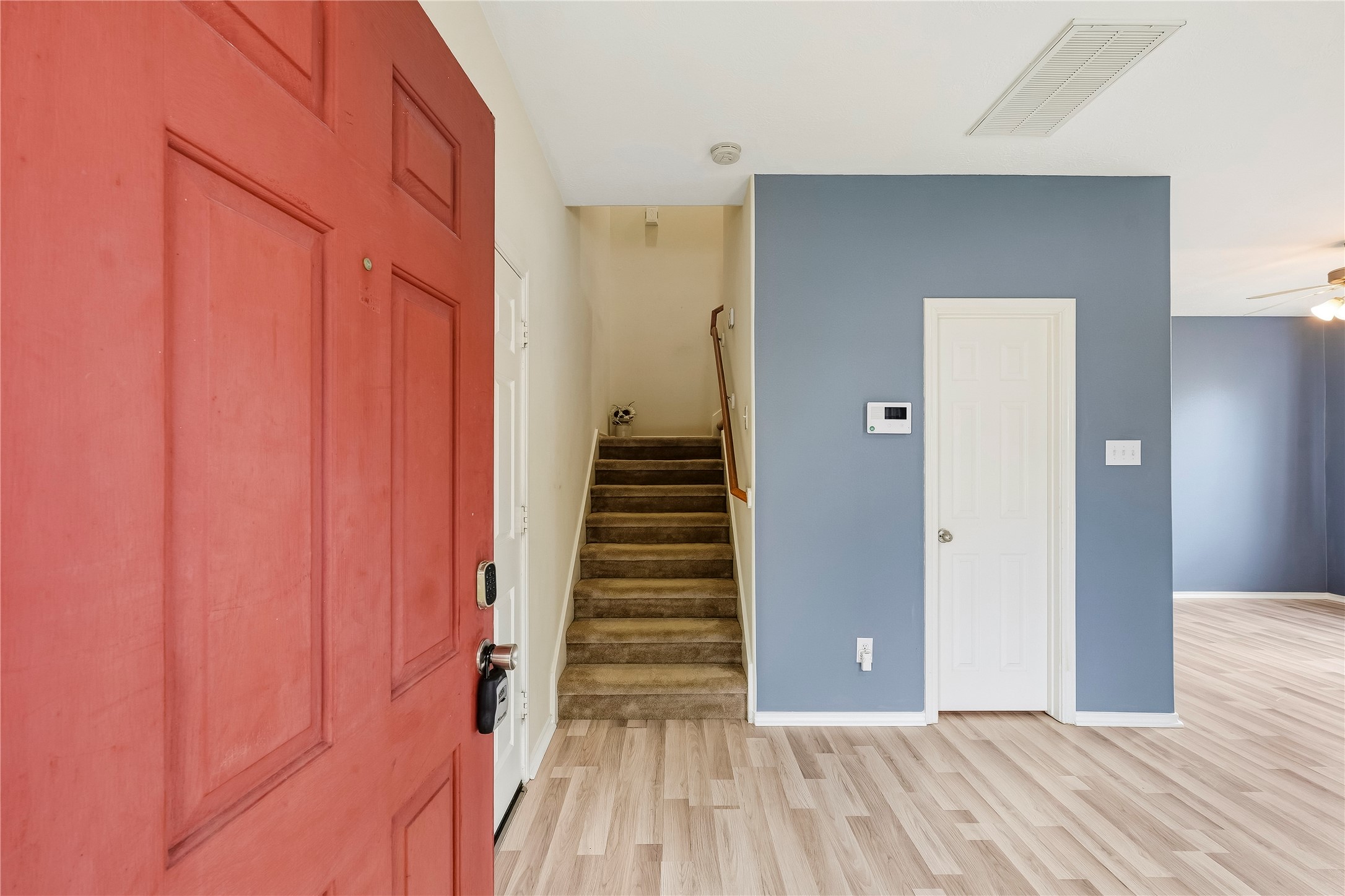 2602 Mill Creek Drive Property Photo 3