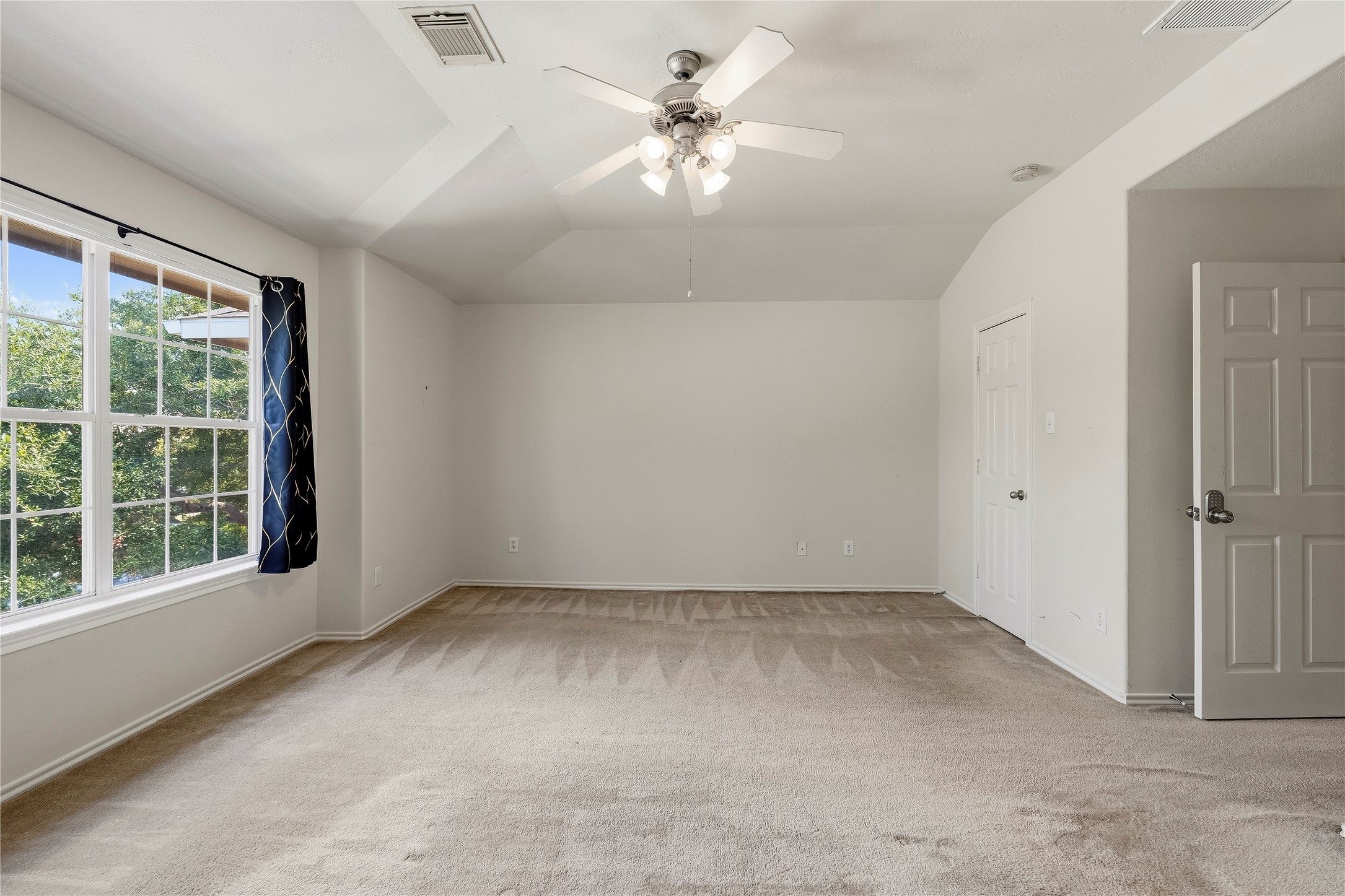 2602 Mill Creek Drive Property Photo 18