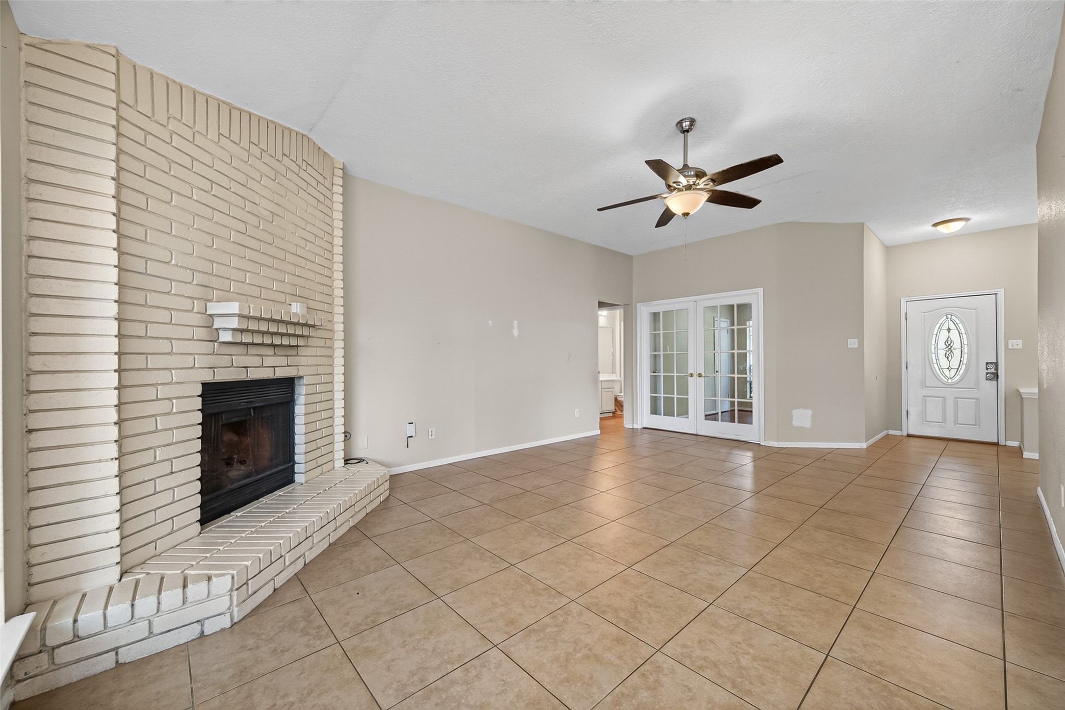 2931 Parkwood Manor Drive Property Photo 4