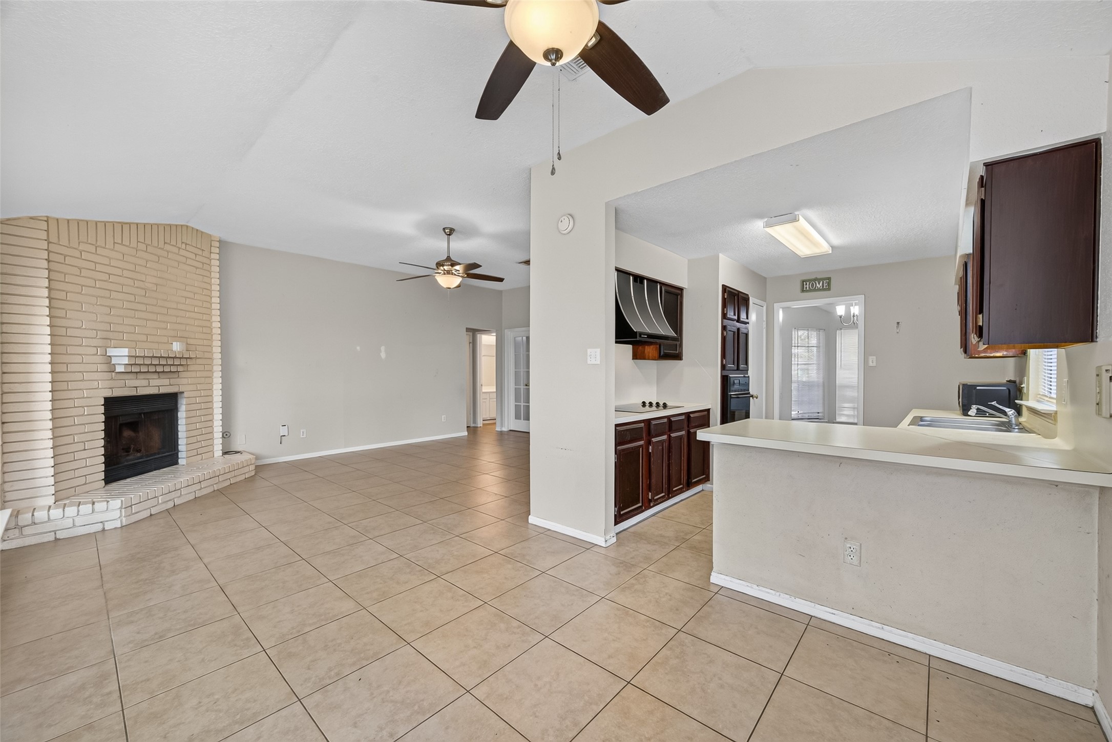 2931 Parkwood Manor Drive Property Photo 6