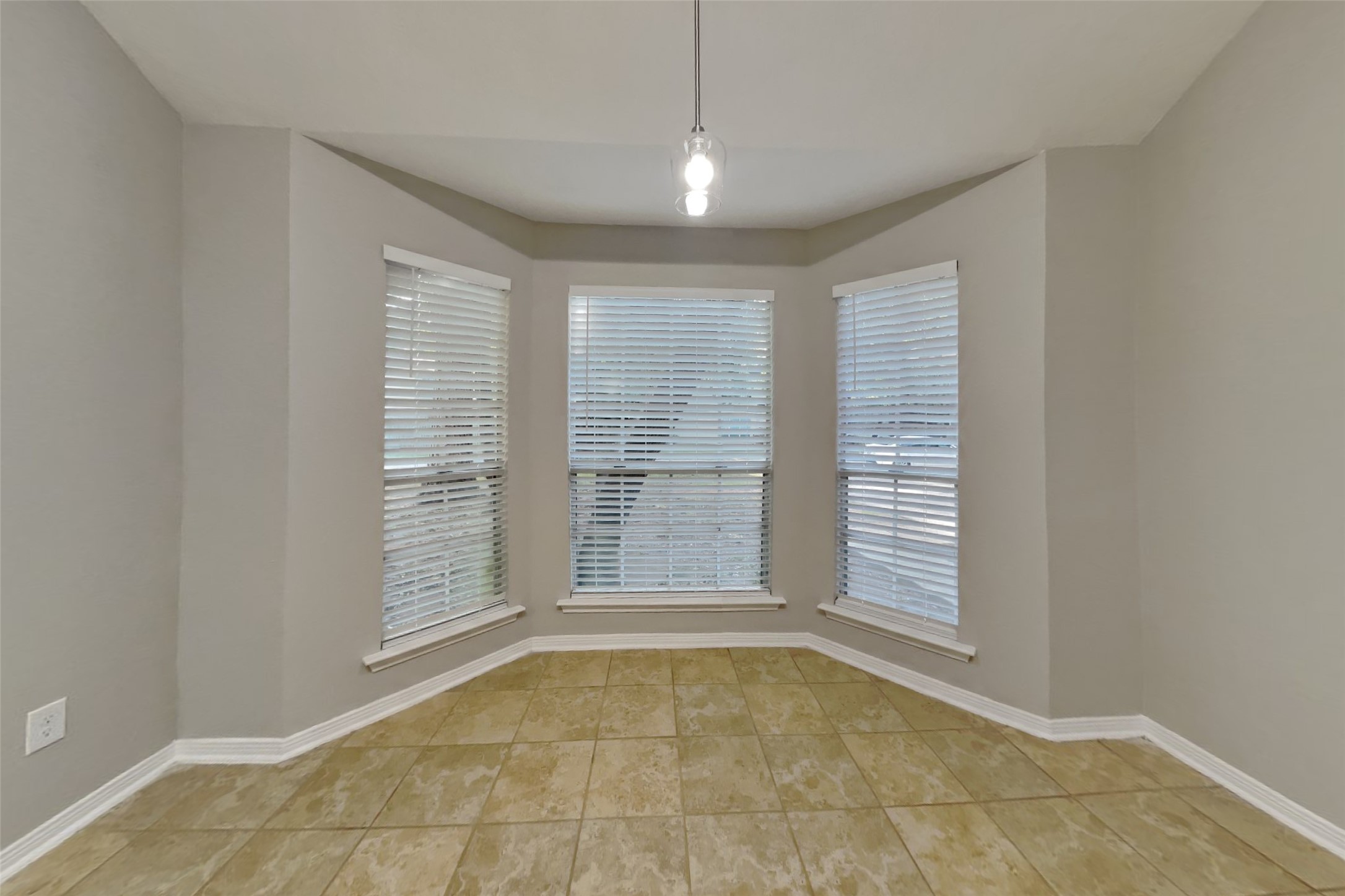 22 S Rain Forest Court Property Photo 6