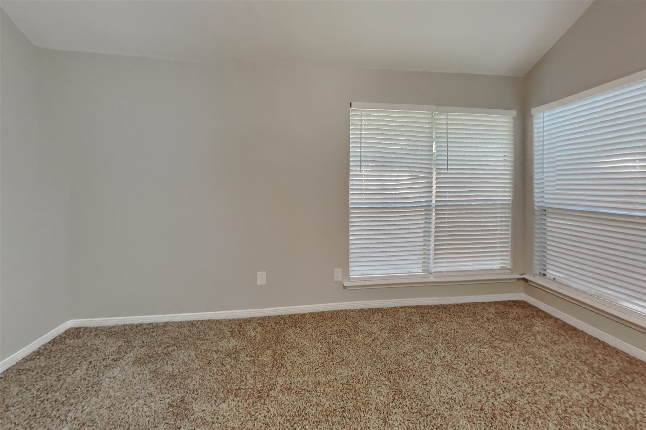 22 S Rain Forest Court Property Photo 7