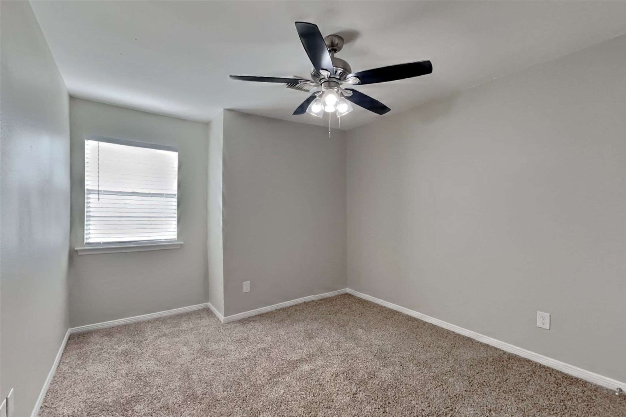 22 S Rain Forest Court Property Photo 13
