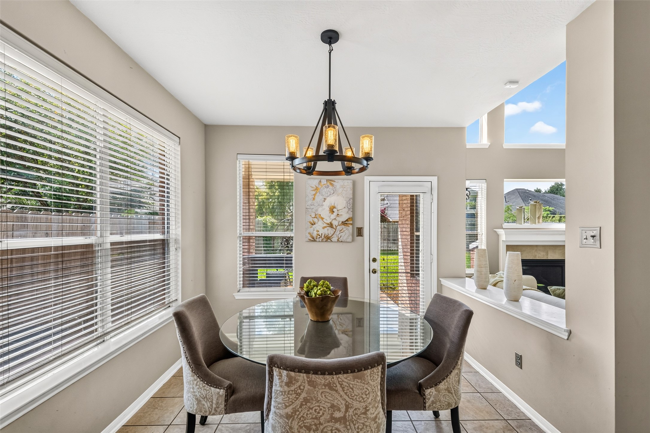 17711 Creek Bluff Lane Property Photo 8