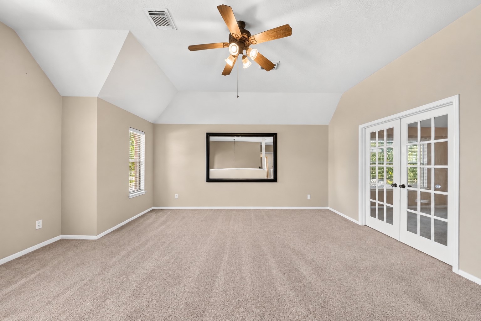 17711 Creek Bluff Lane Property Photo 15