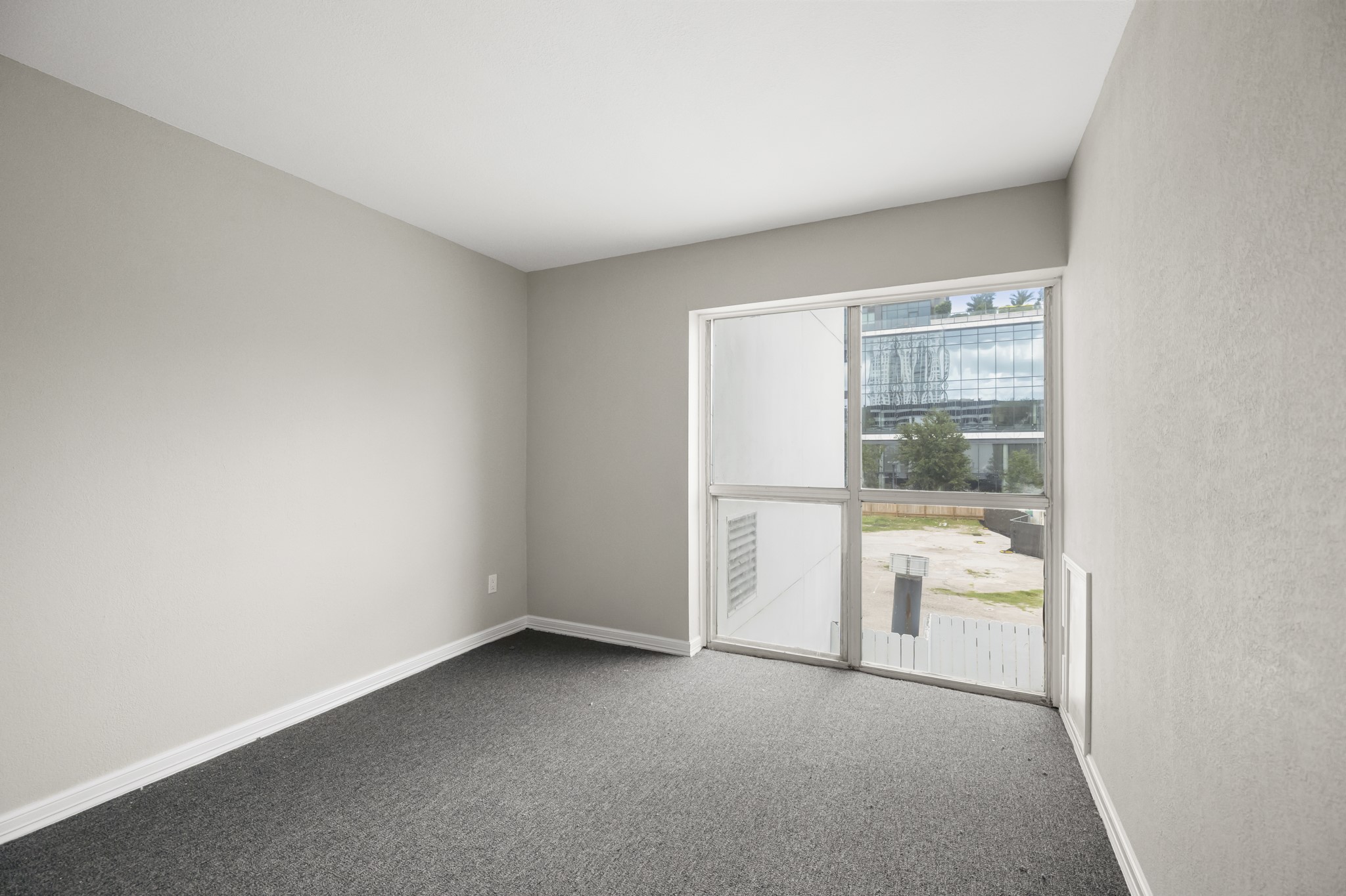 5050 Ambassador Way 220 Property Photo 10