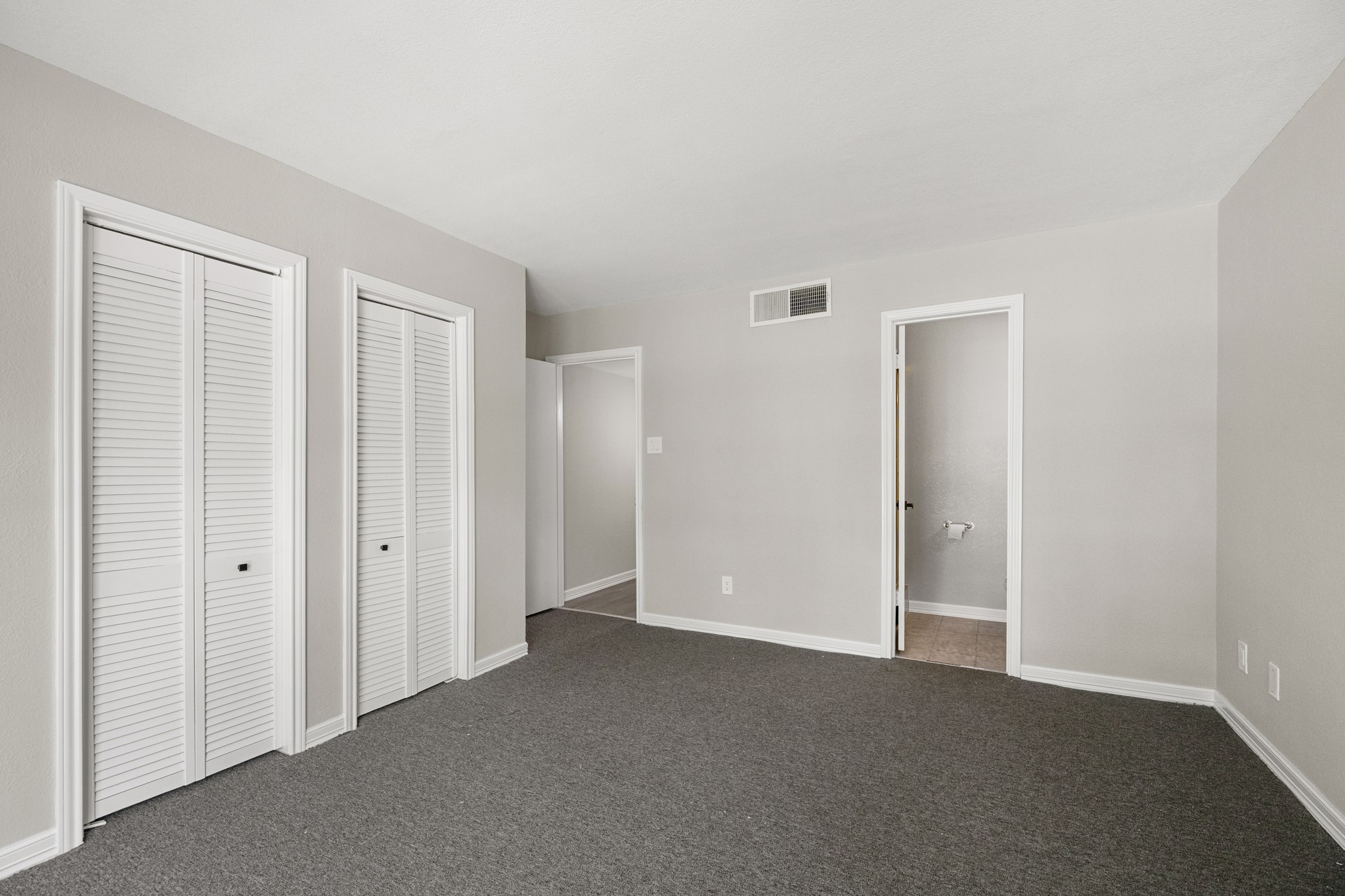 5050 Ambassador Way 220 Property Photo 11