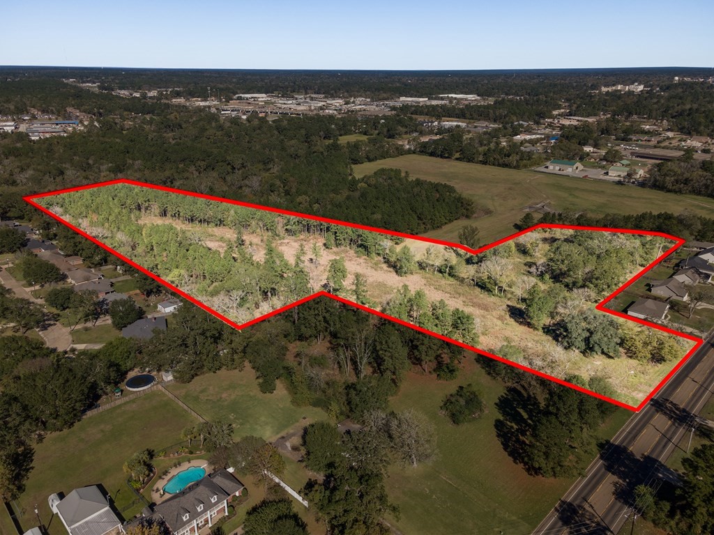 2700 Old Union Road Property Photo 2