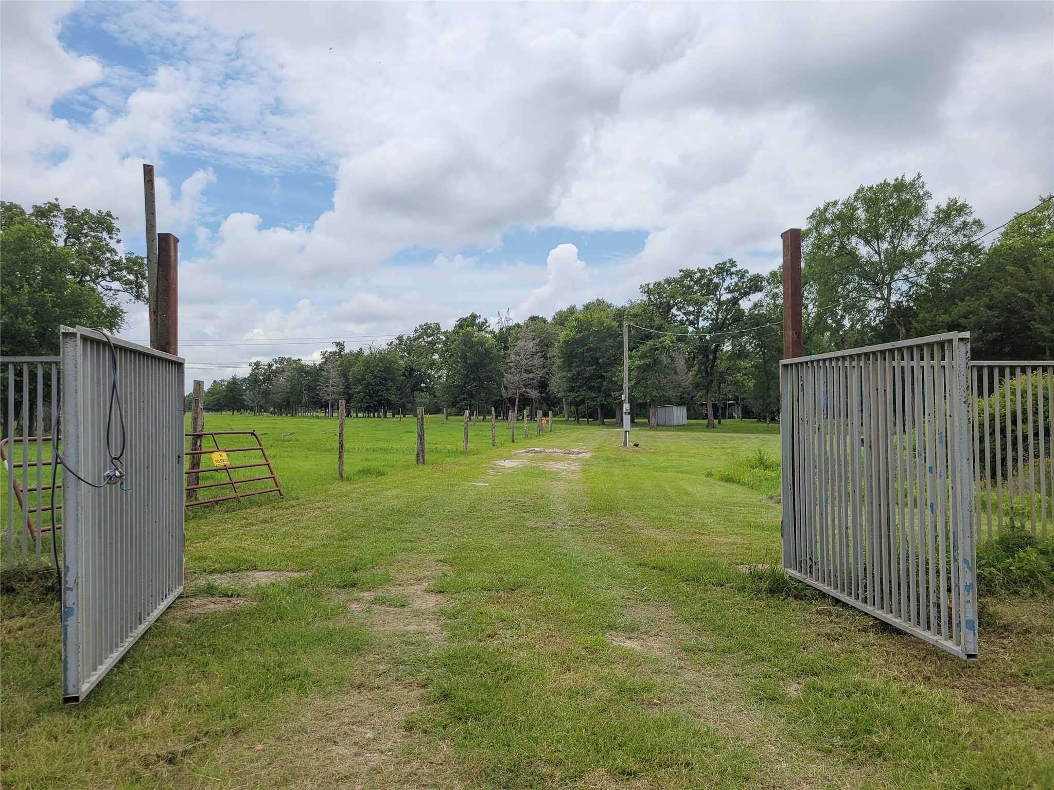 1785 Misty Hollow Lane Property Photo 8