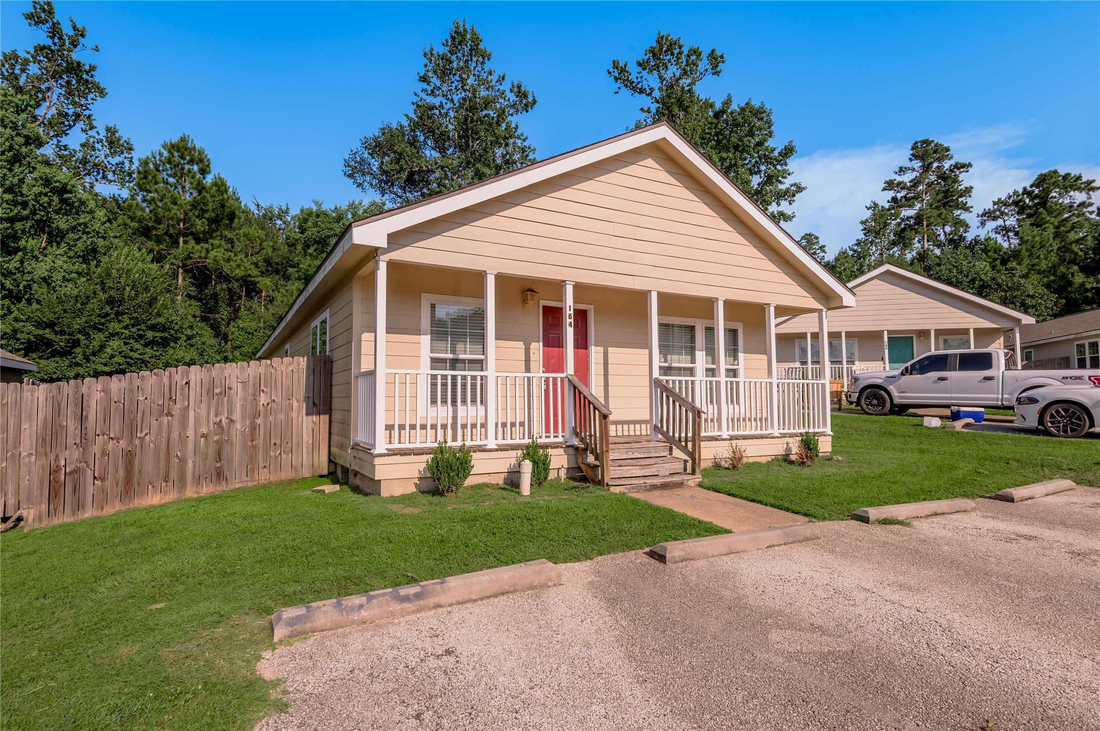 164 Varsity Drive Property Photo 3