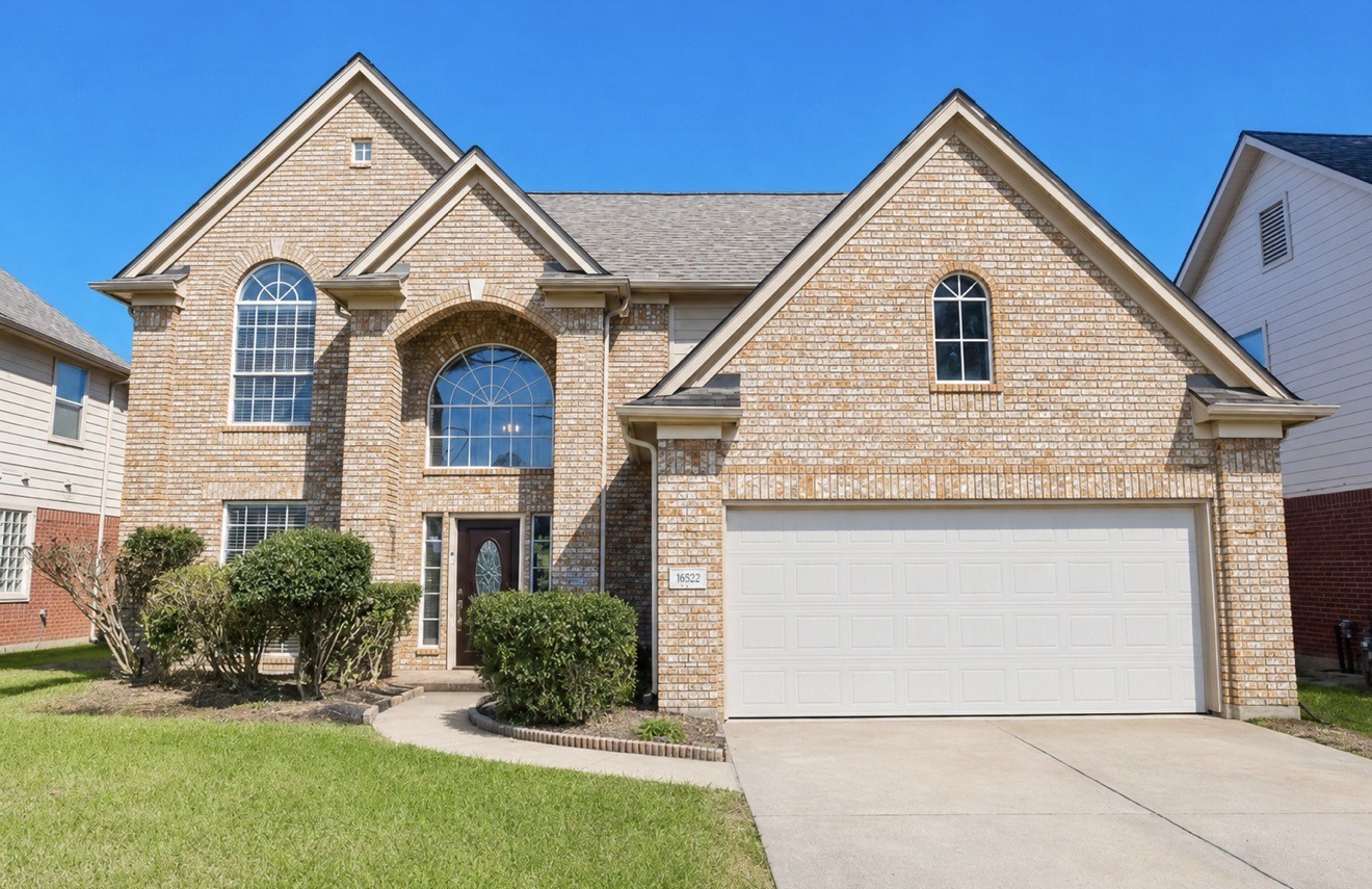 18522 Autumn Park Drive Property Photo 1